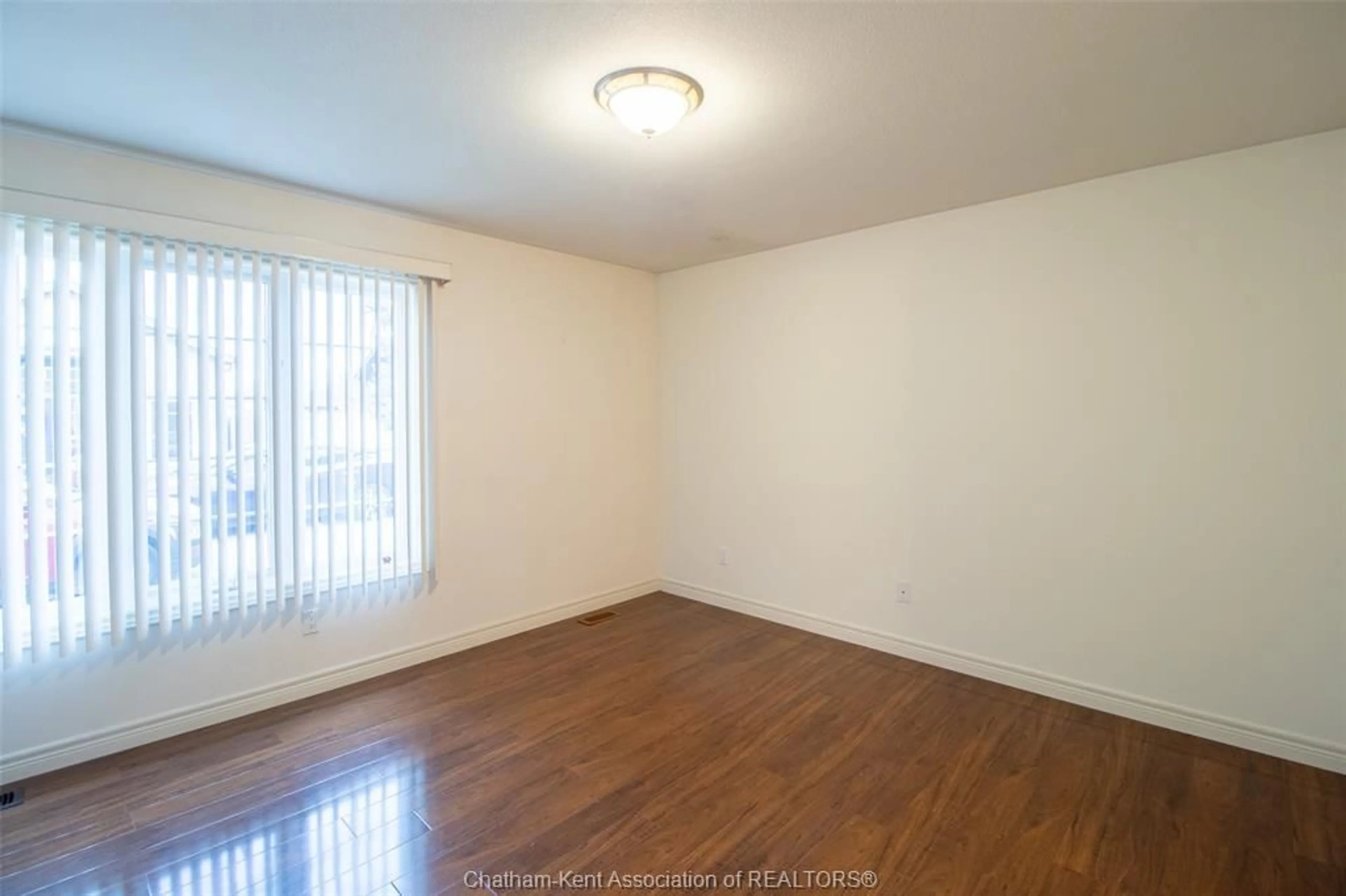 A pic of a room for 3 Schooner Crt, Chatham Ontario N7L 0A1