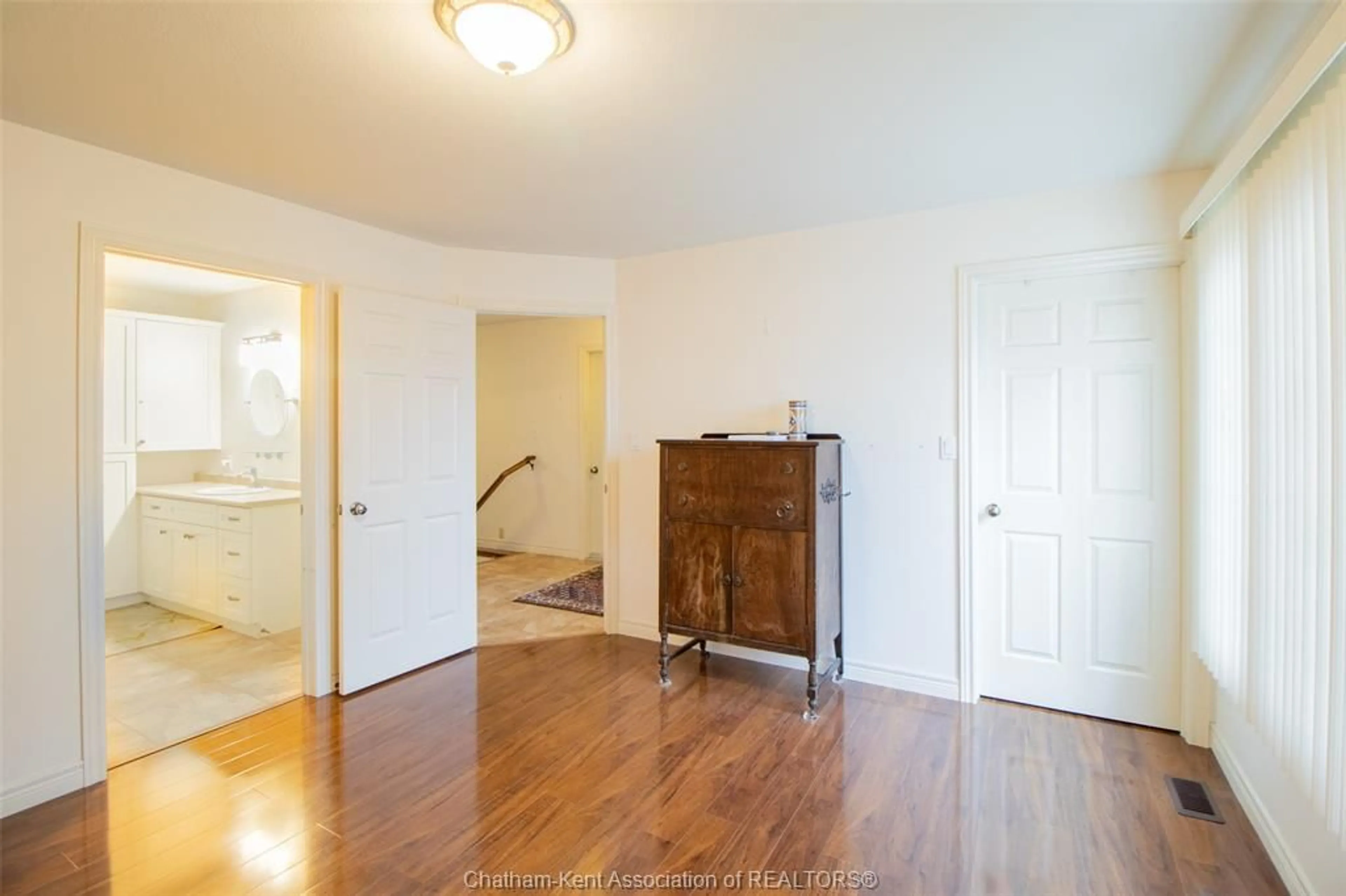 Unknown for 3 Schooner Crt, Chatham Ontario N7L 0A1