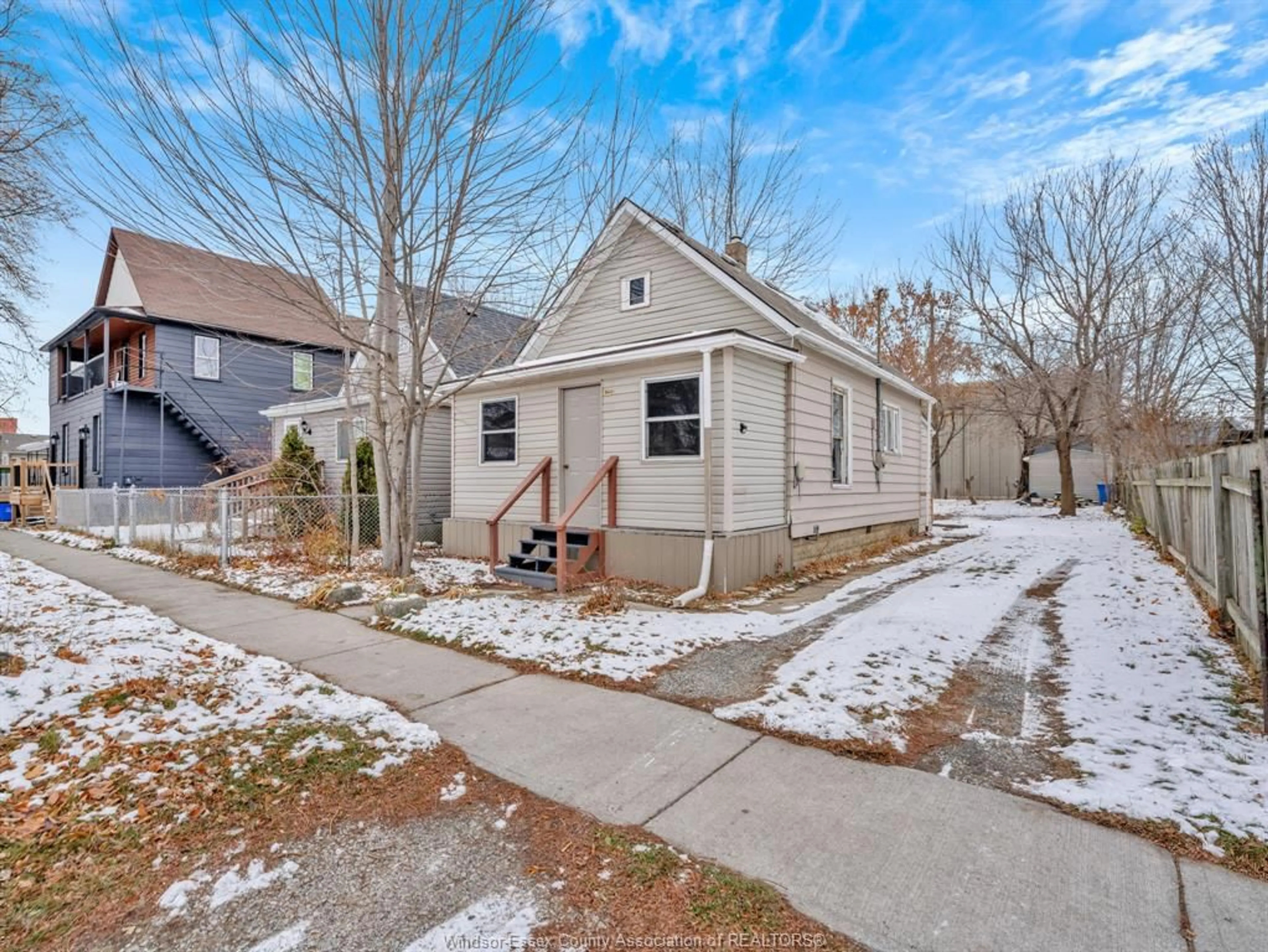 Unknown for 944 MAISONVILLE, Windsor Ontario N8Y 3R9