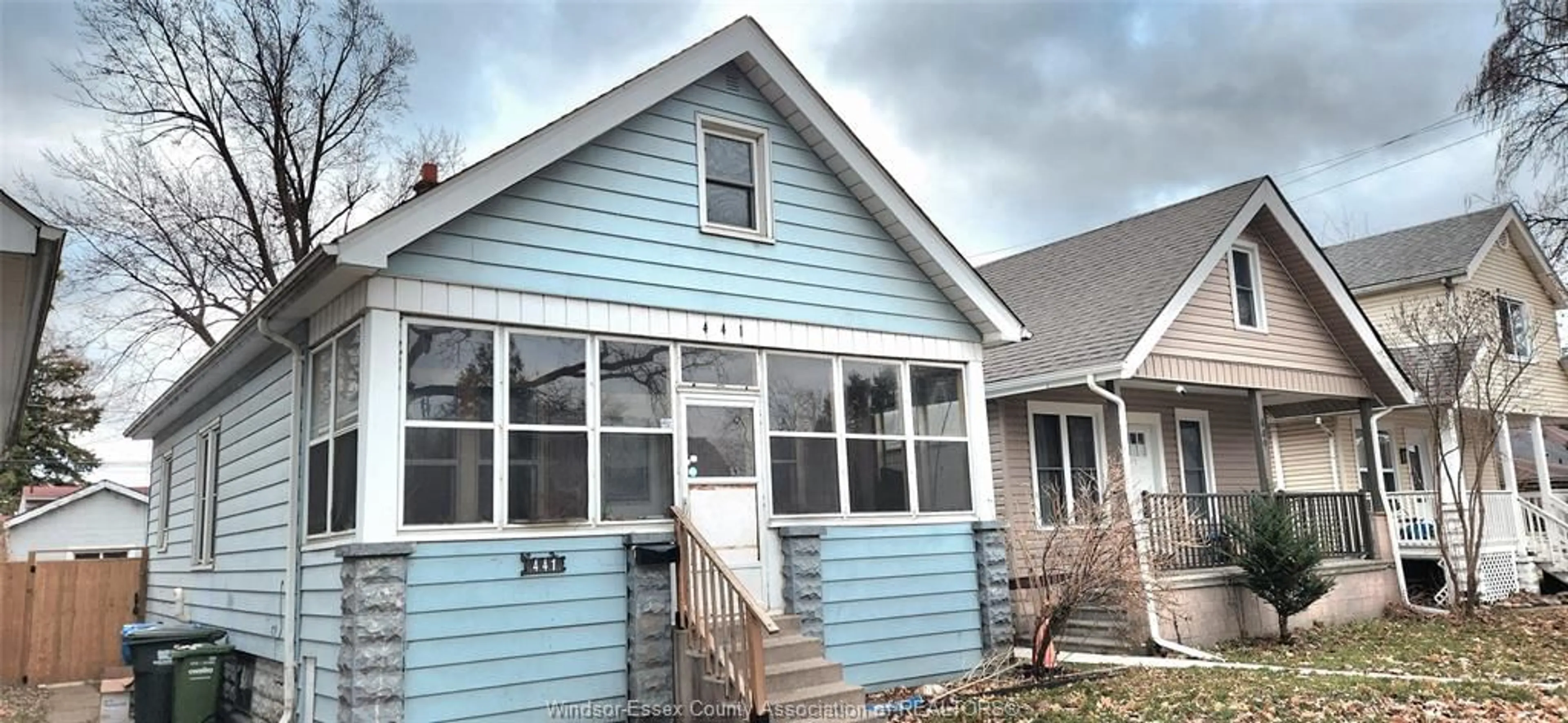 Home with vinyl exterior material, street for 441 ELLIS St, Windsor Ontario N8X 1B1