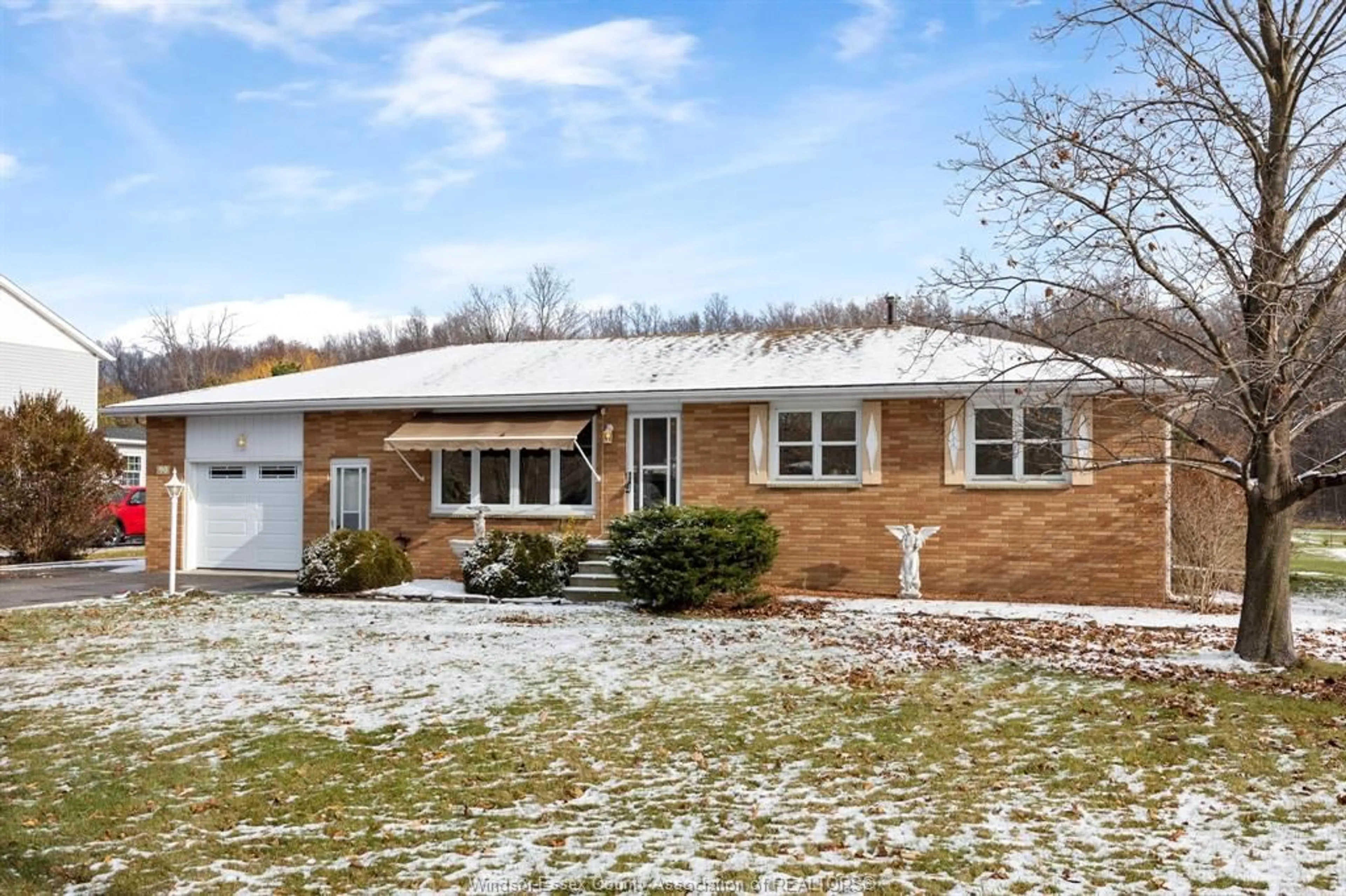 Home with brick exterior material, street for 90 COUNTY RD 29 (DIVISION RD), Kingsville Ontario N0R 1B0