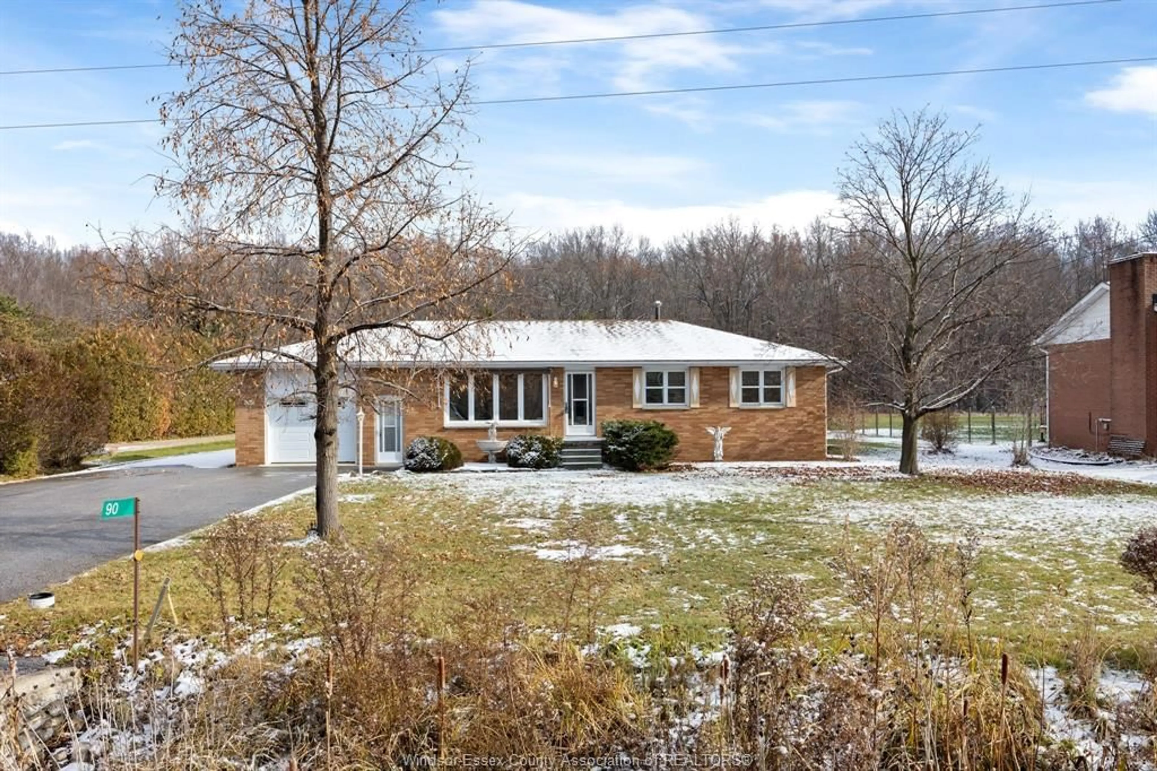 A pic from outside/outdoor area/front of a property/back of a property/a pic from drone, street for 90 COUNTY RD 29 (DIVISION RD), Kingsville Ontario N0R 1B0