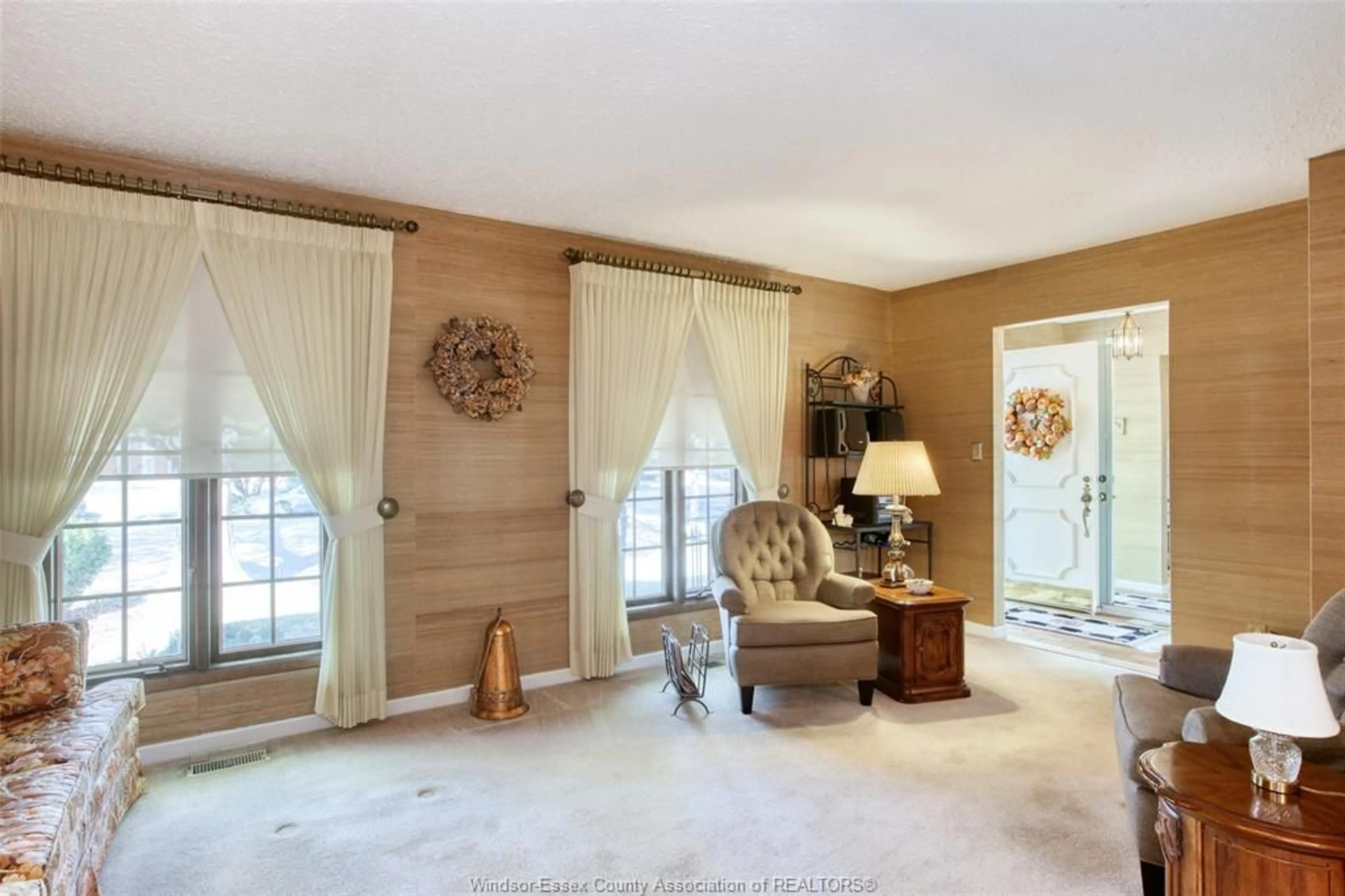 Living room with furniture, unknown for 3398 PINEVIEW, Windsor Ontario N8R 2A8