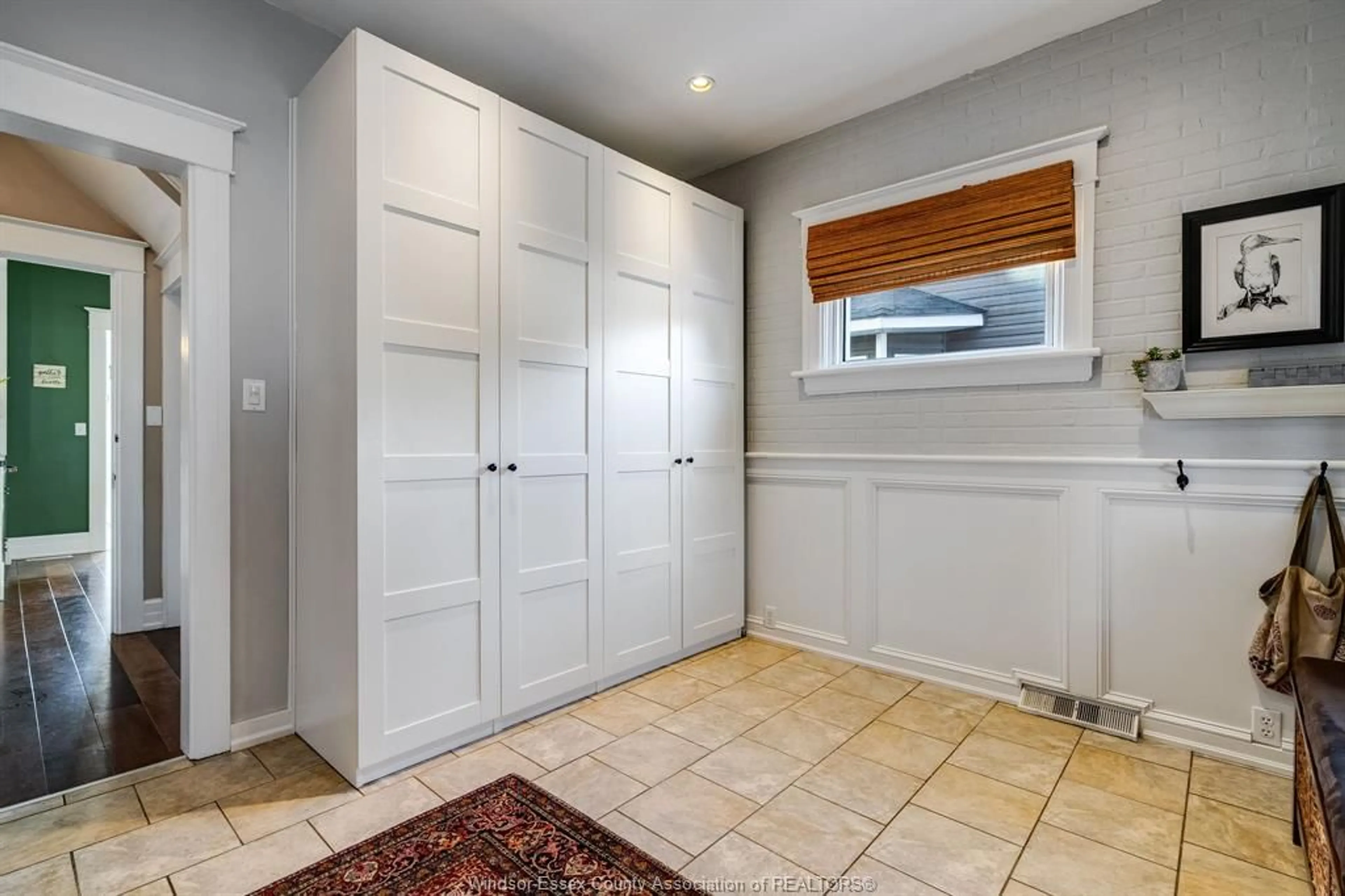 Storage room or clothes room or walk-in closet for 41 Fox St, Leamington Ontario N8H 3J5