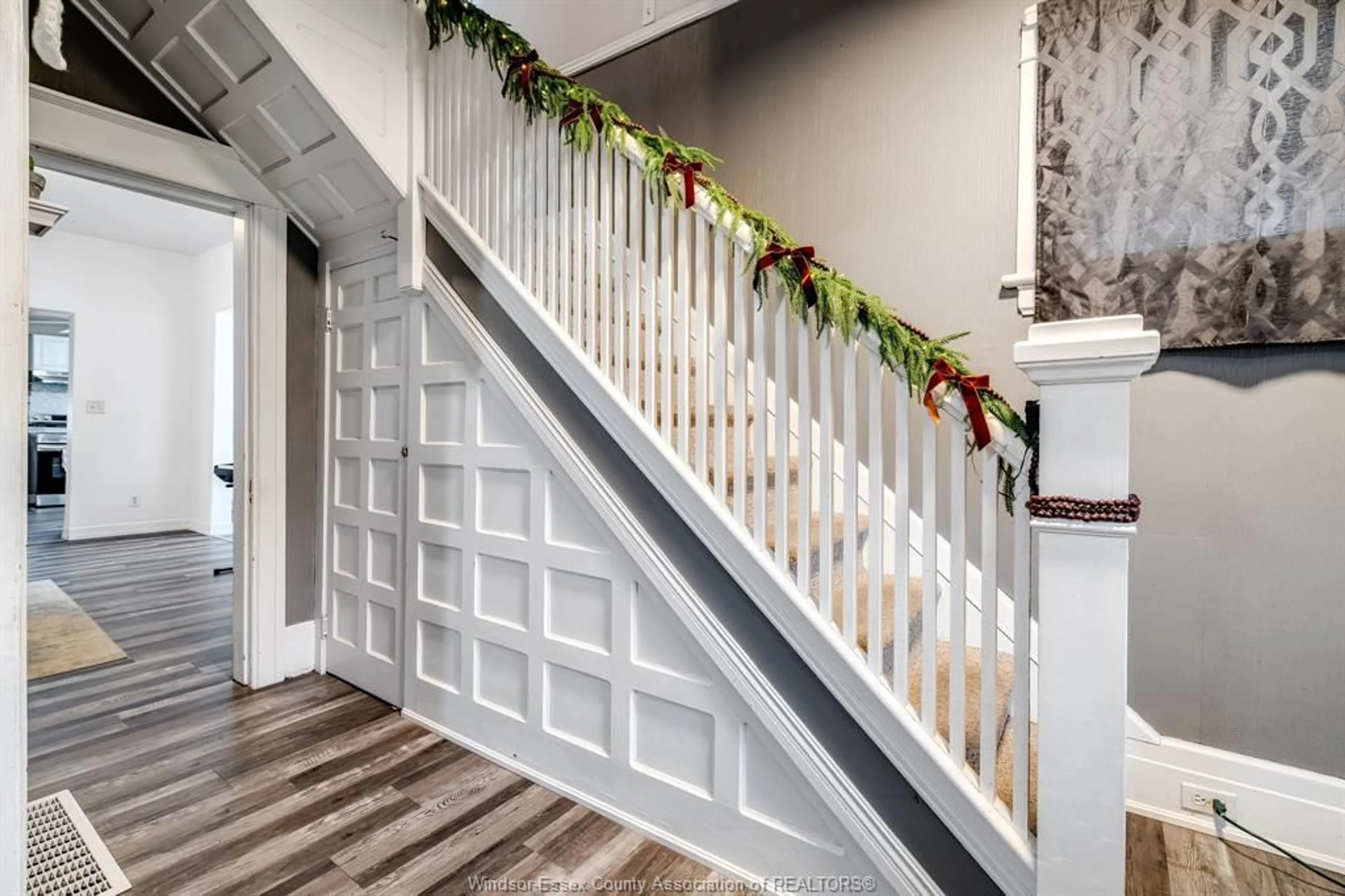 Unknown for 20 Churchill Ave, Leamington Ontario N8H 3R4