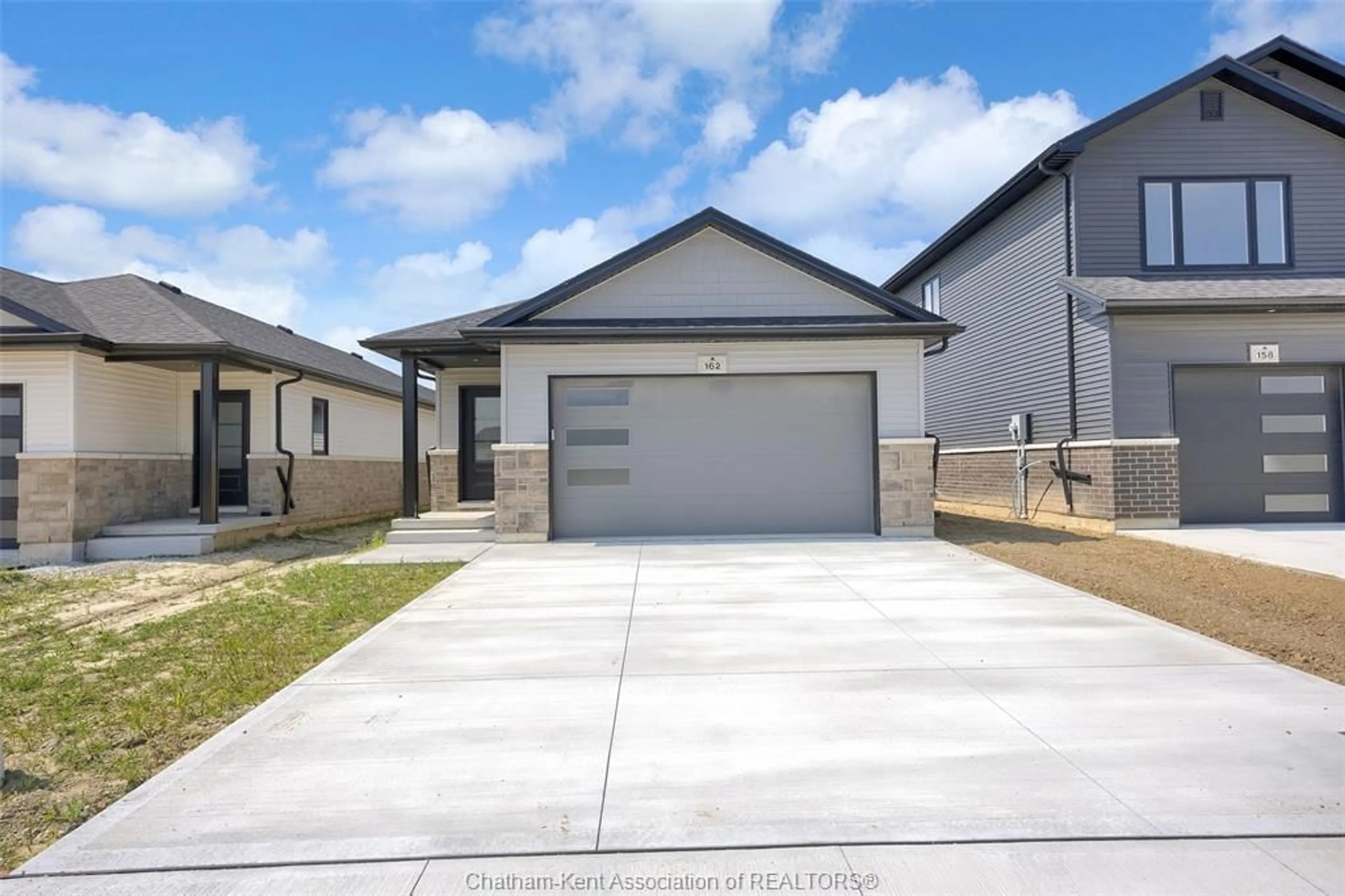 Unknown for 162 IRONWOOD Trail, Chatham Ontario N7M 0T3