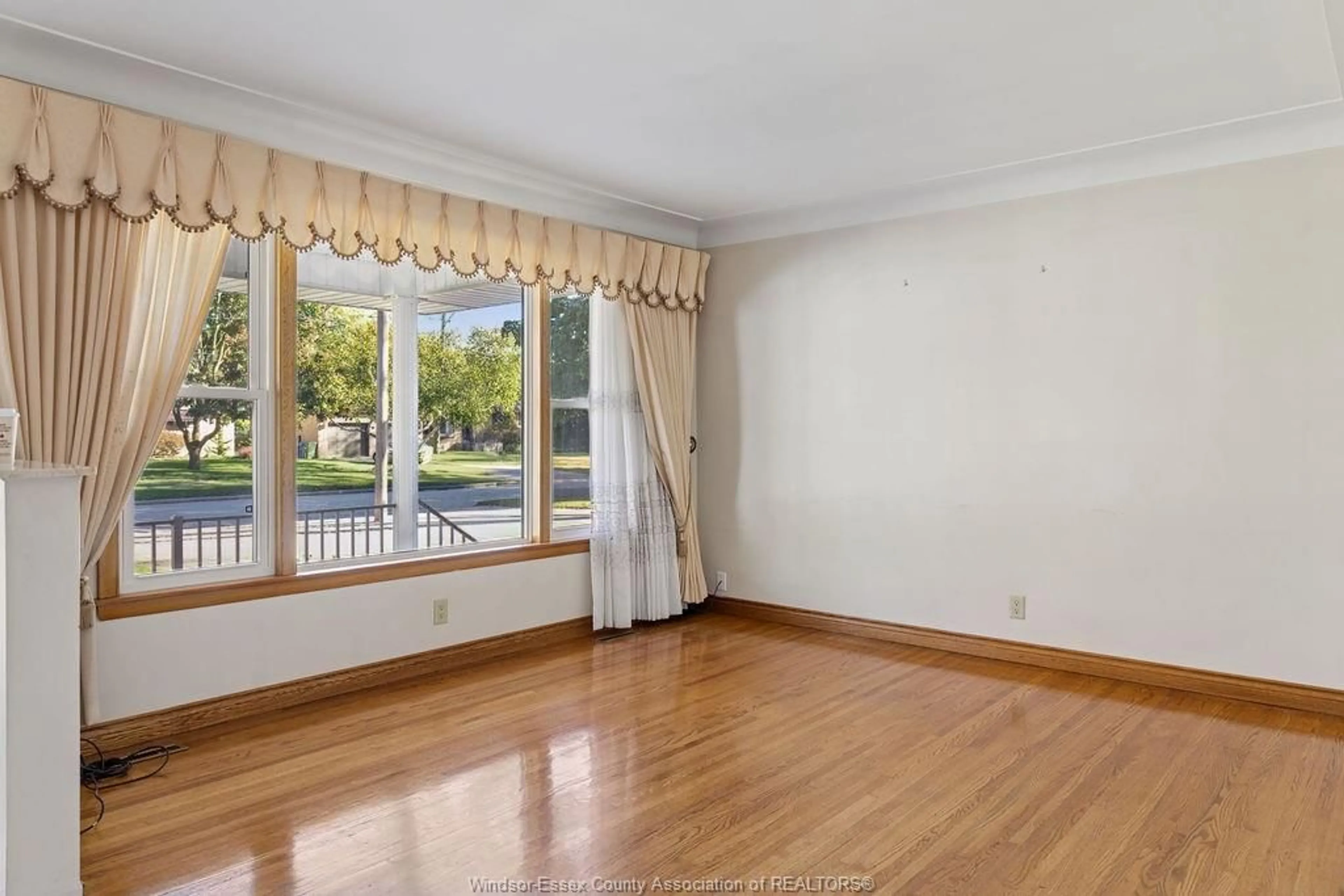 A pic of a room for 651 MORAND St, Windsor Ontario N9G 1J1