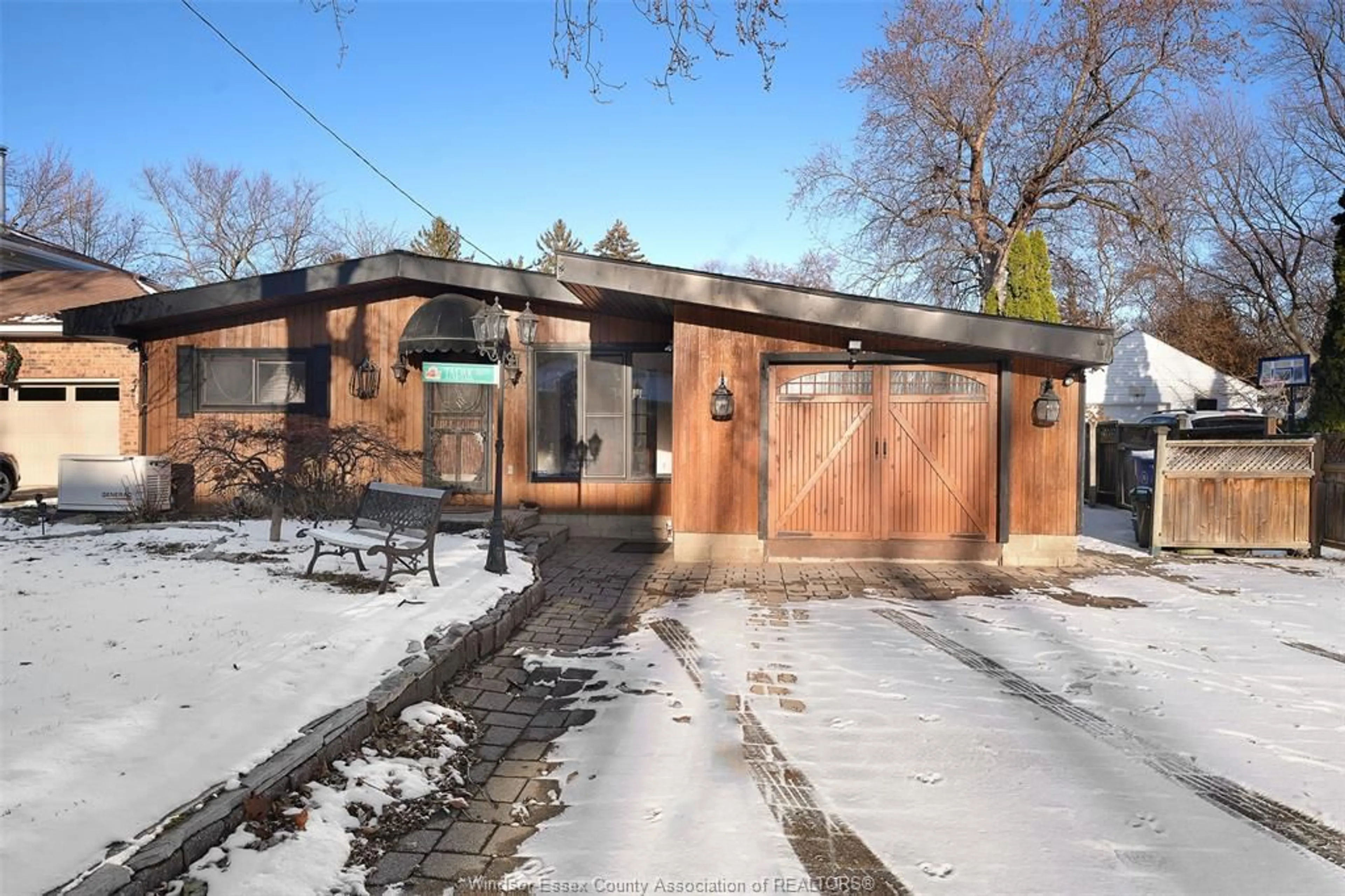 Home with brick exterior material, street for 270 Burdick Cres, Tecumseh Ontario N8N 2E8