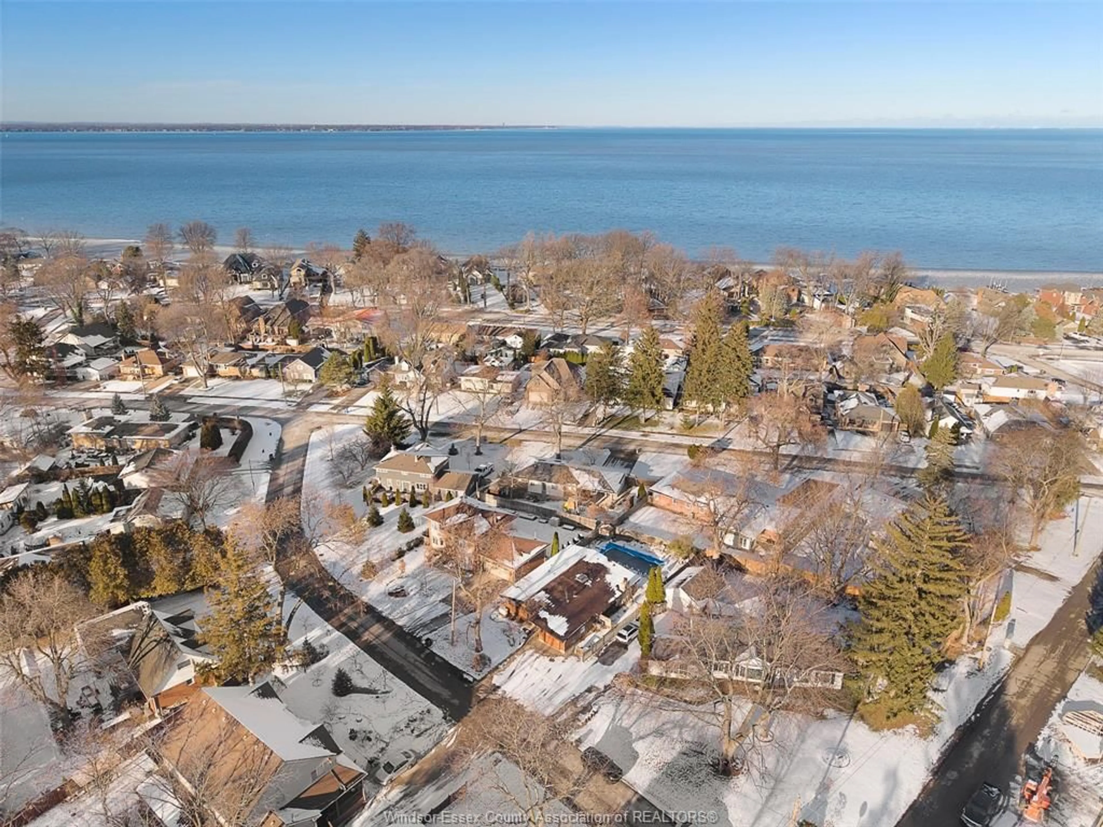 A pic from outside/outdoor area/front of a property/back of a property/a pic from drone, water/lake/river/ocean view for 270 Burdick Cres, Tecumseh Ontario N8N 2E8