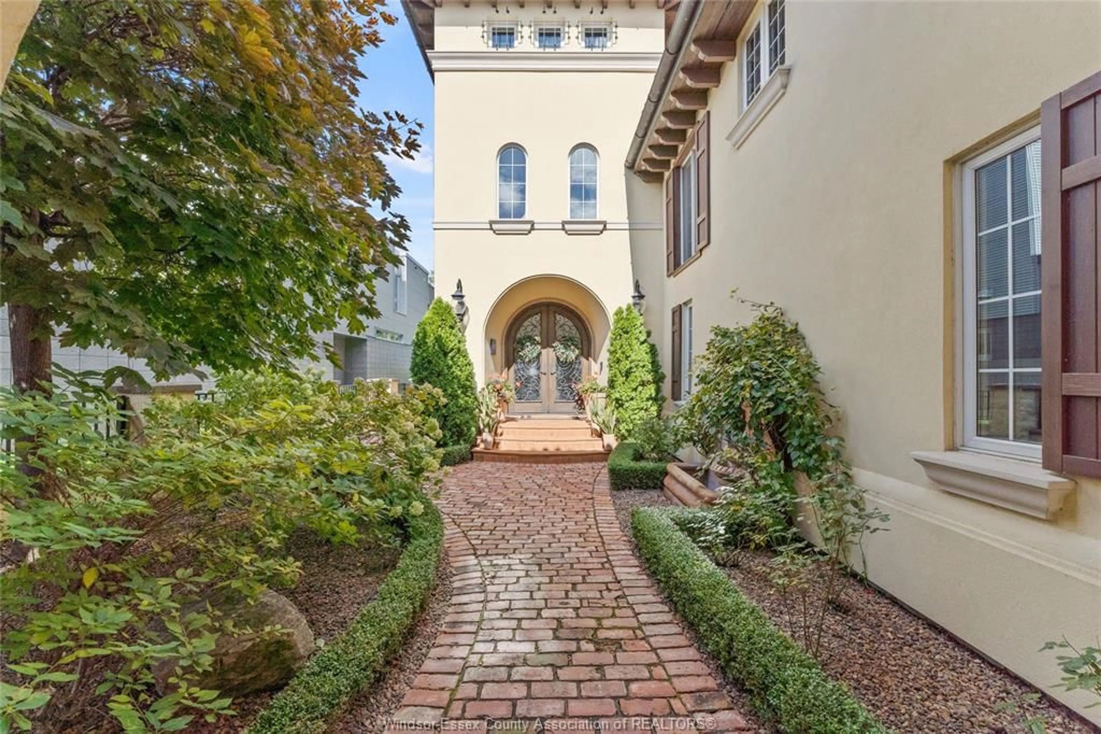 Unknown for 13038 RIVERSIDE Dr, Tecumseh Ontario N8N 1A8