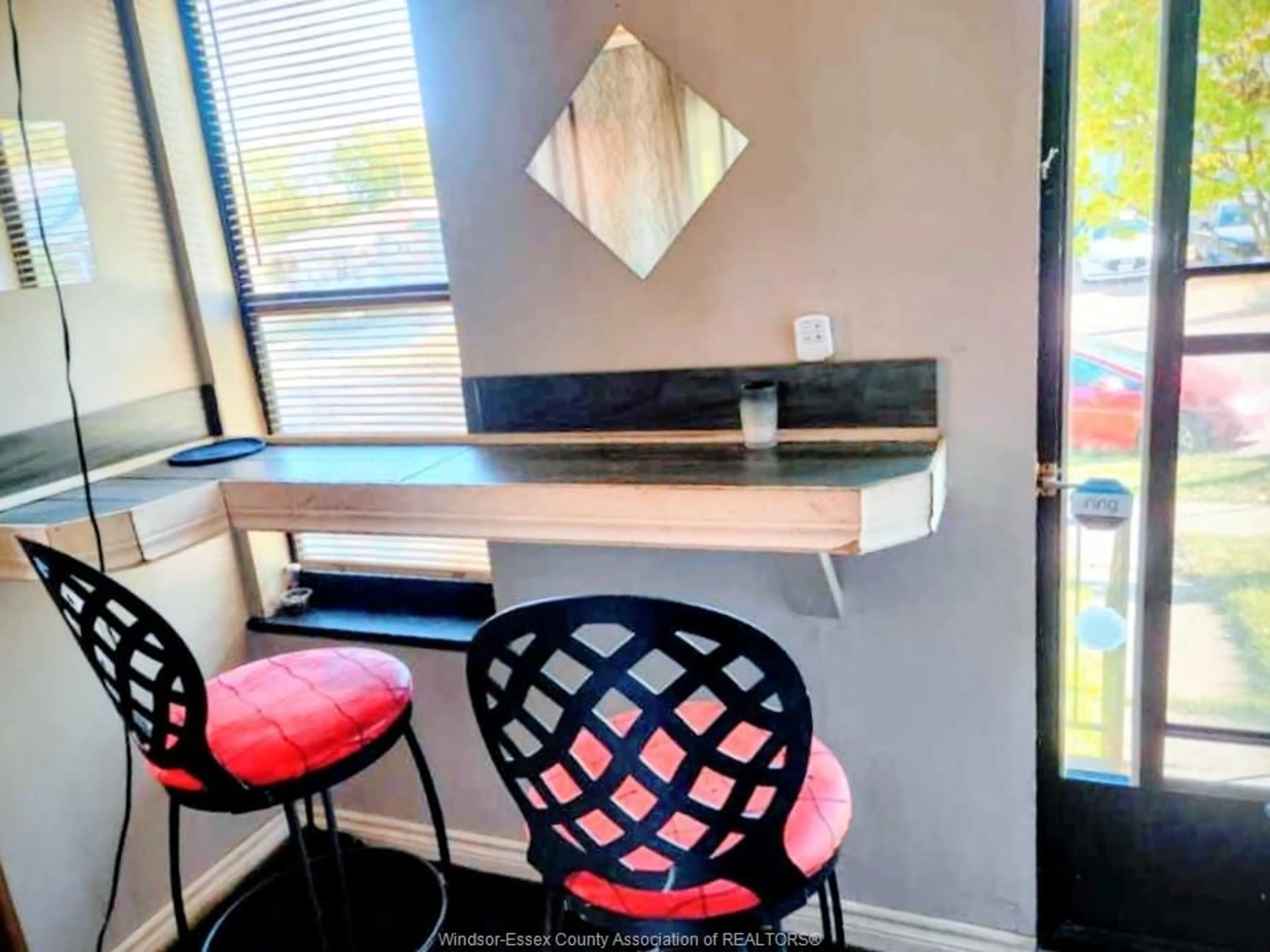 Unknown for 957 Campbell Ave, Windsor Ontario N9B 2J4