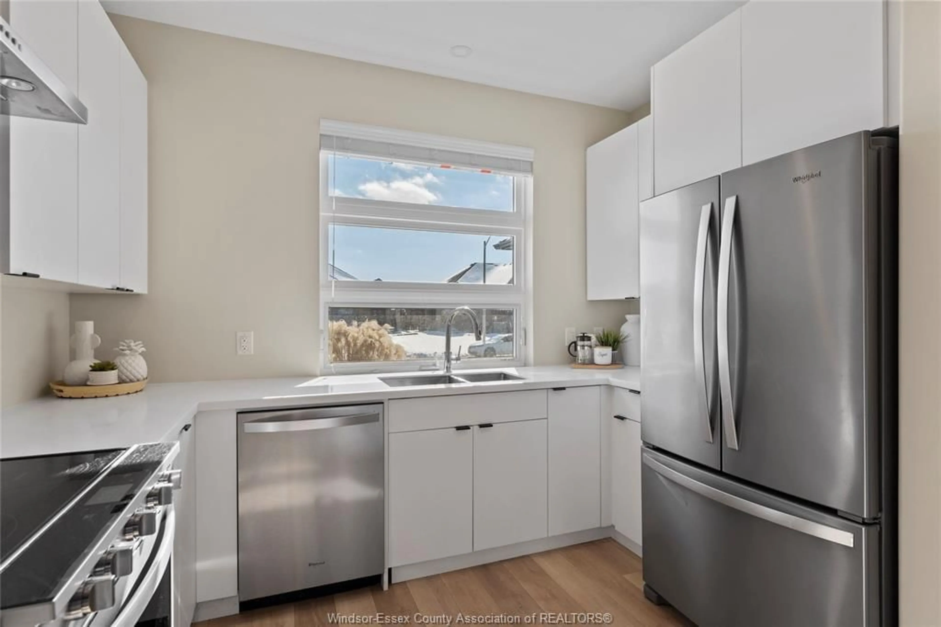 Unknown for 157 BLUE JAY Cres, Kingsville Ontario N9Y 0E3