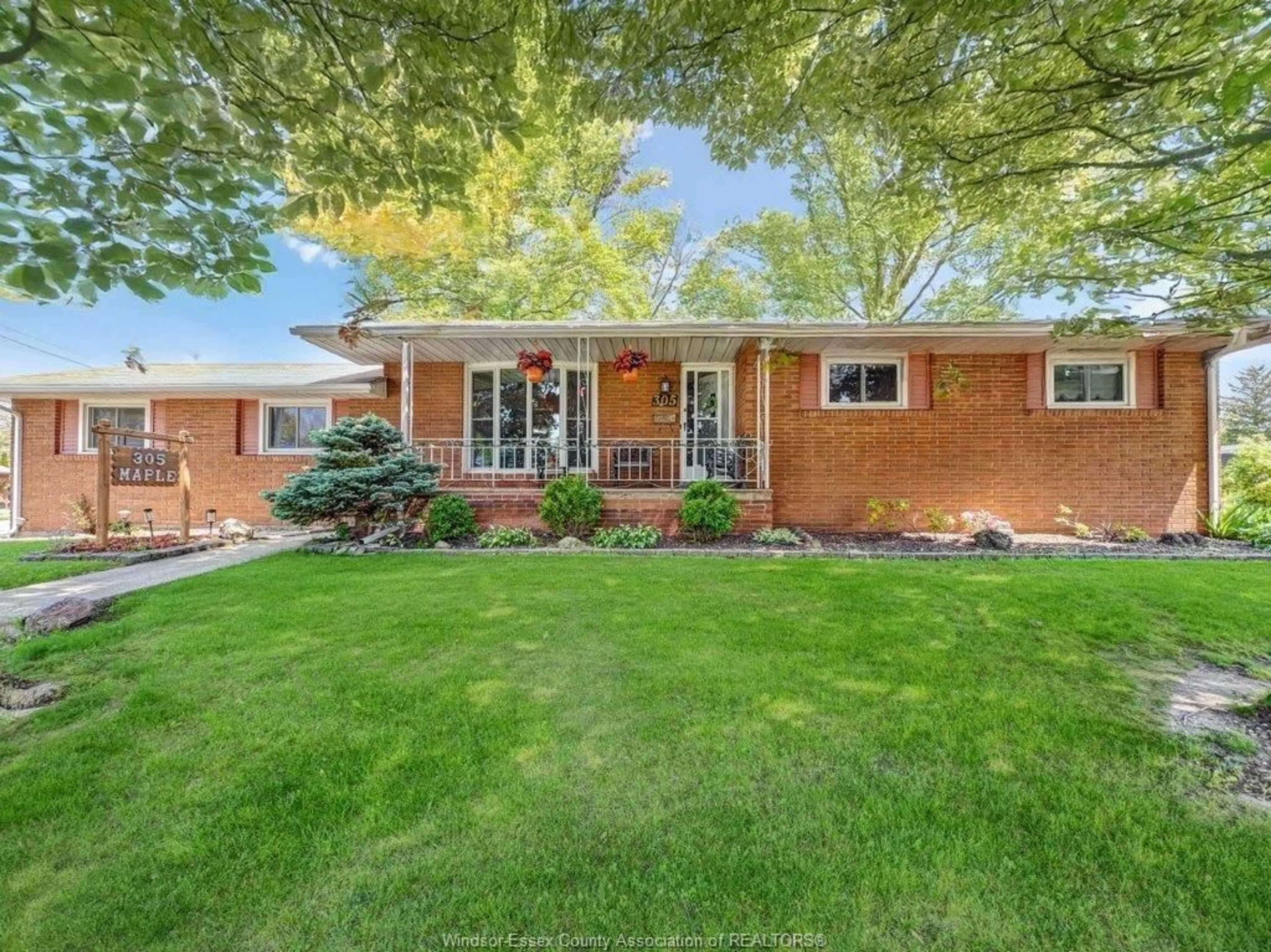 Home with brick exterior material, street for 305 MAPLE Ave, LaSalle Ontario N9J 1P1