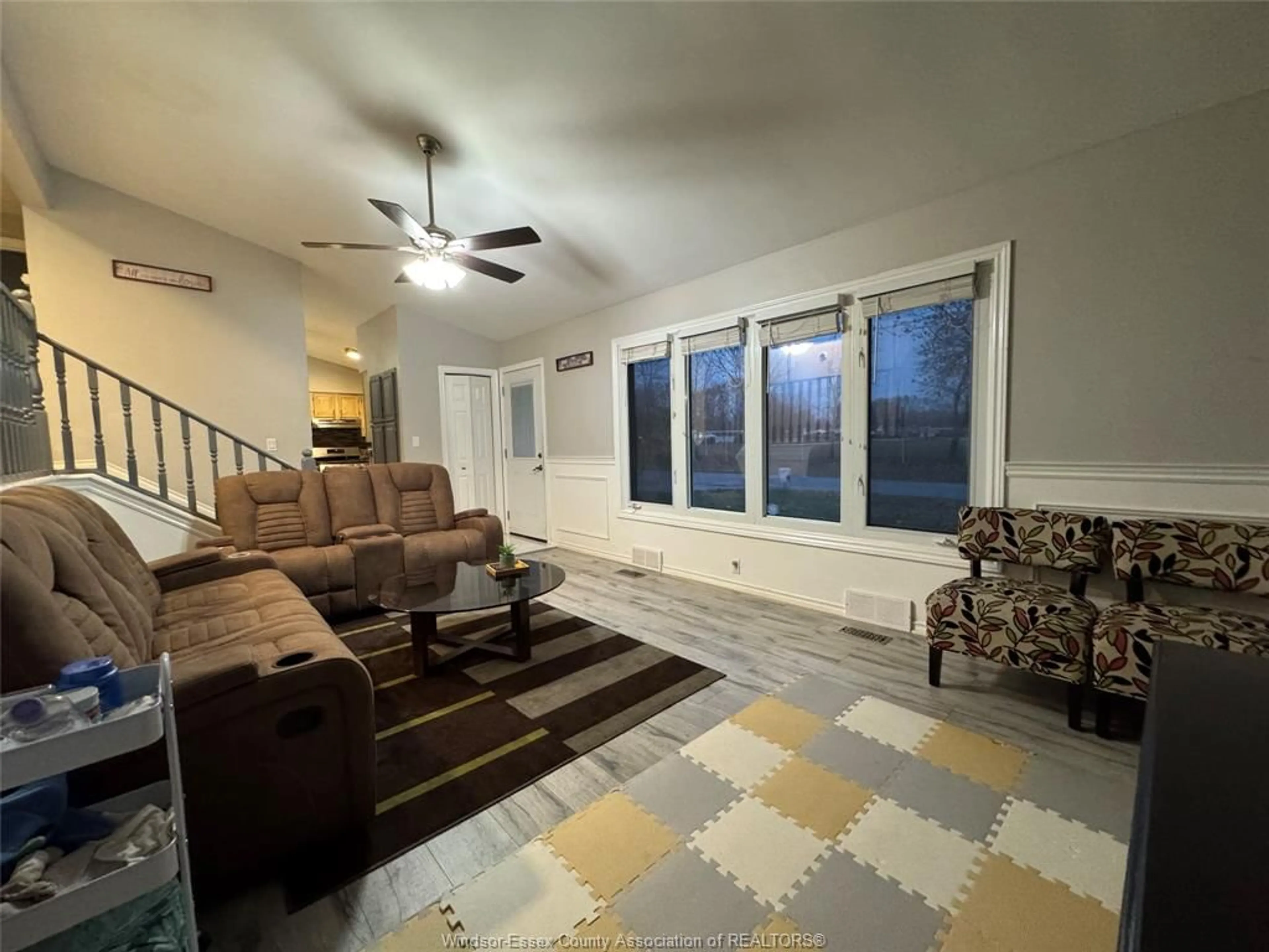 Living room with furniture, ceramic/tile floor for 3175 VIRGINIA PARK Ave, Windsor Ontario N9E 2C1