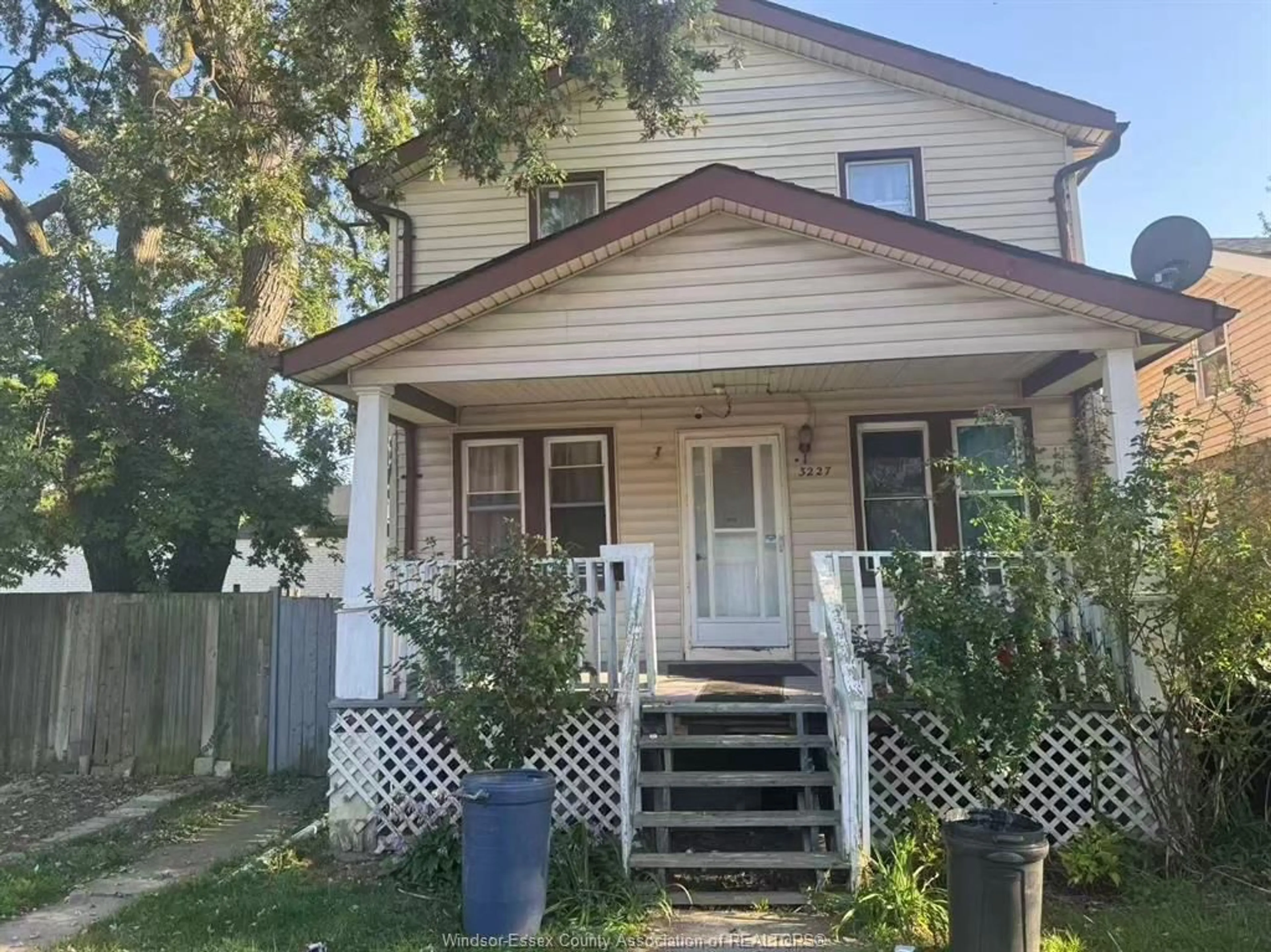 Unknown for 3227 MILLEN St, Windsor Ontario N9C 1T1