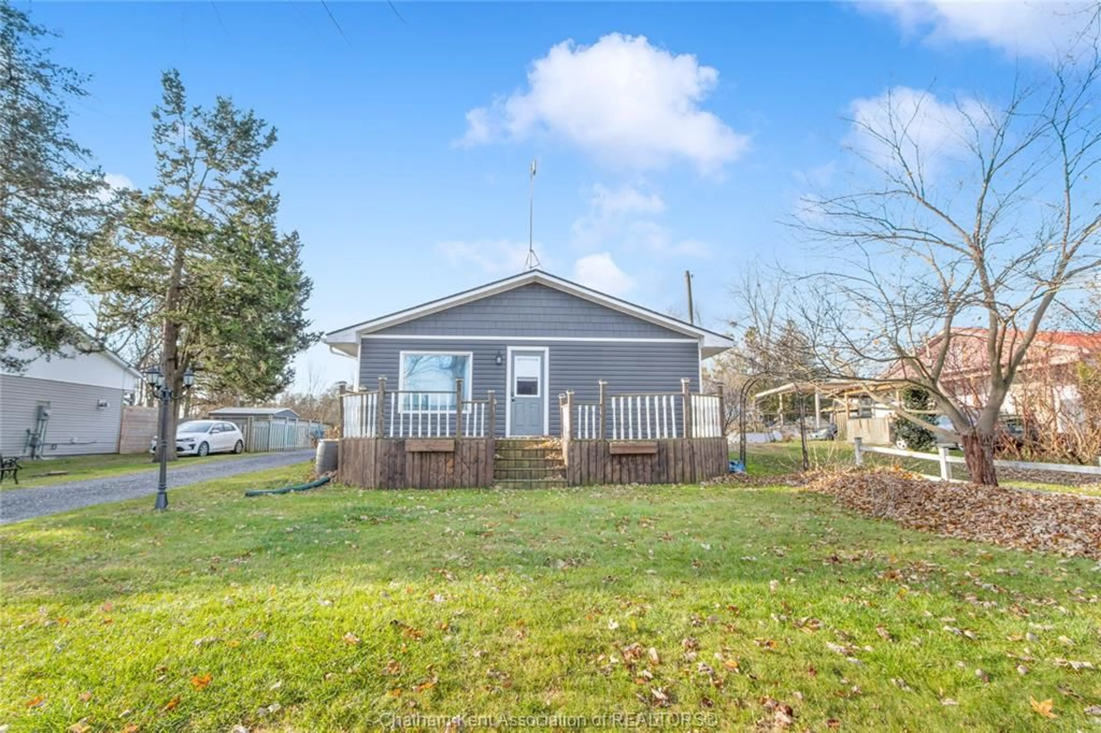 Home with vinyl exterior material, unknown for 21724 KENT BRIDGE Rd, Kent Bridge Ontario N0P 1V0