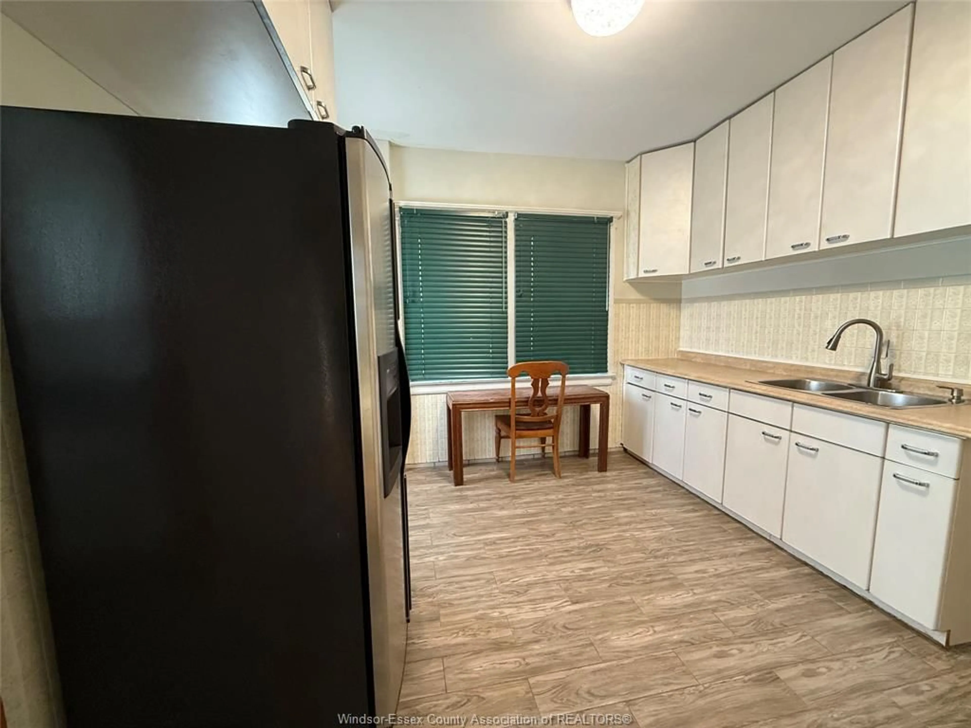 Standard kitchen, unknown for 715 AYLMER Ave, Windsor Ontario N9A 1V2