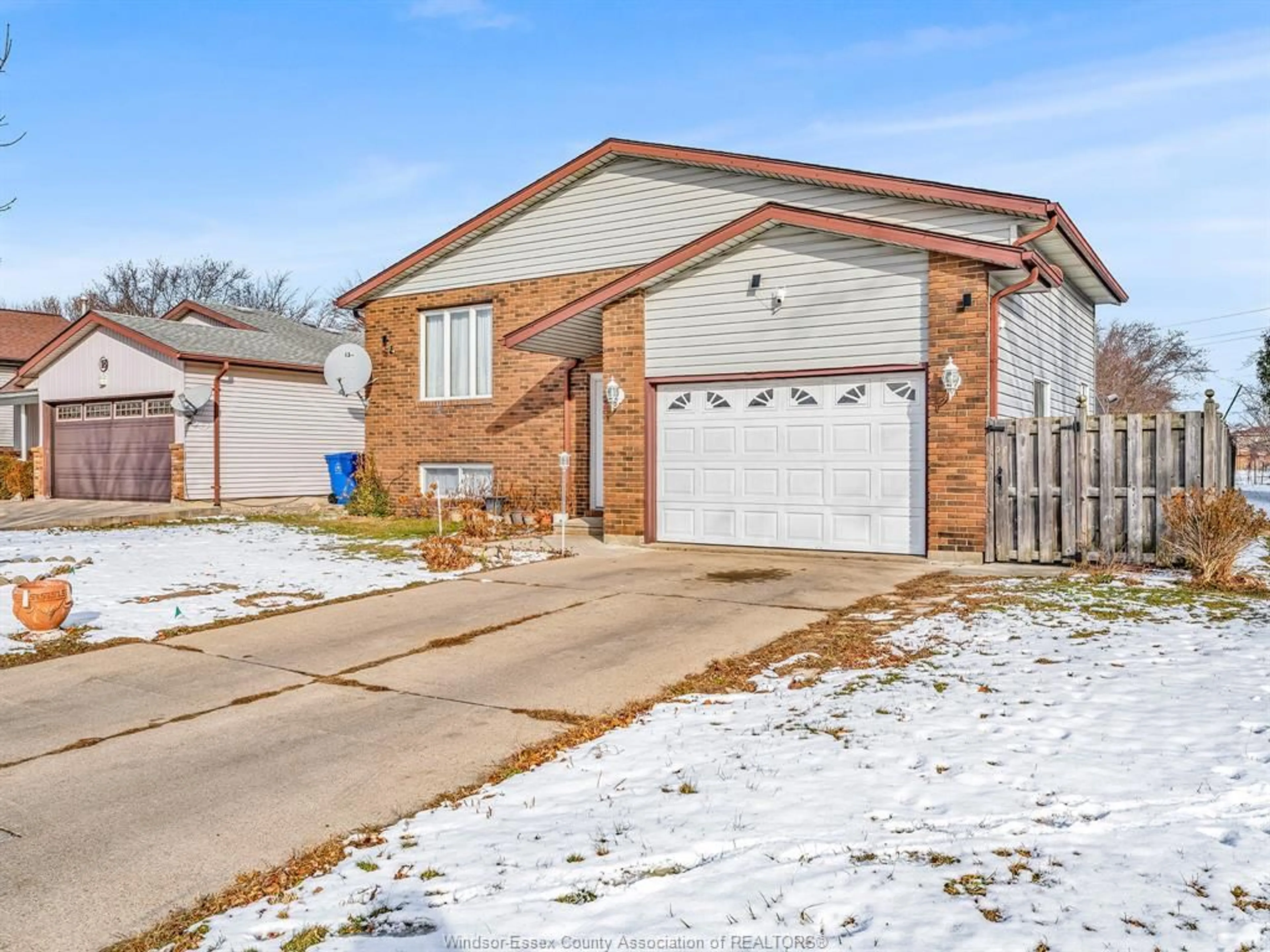 Home with brick exterior material, street for 20 SUTTON, Leamington Ontario N8H 4P5