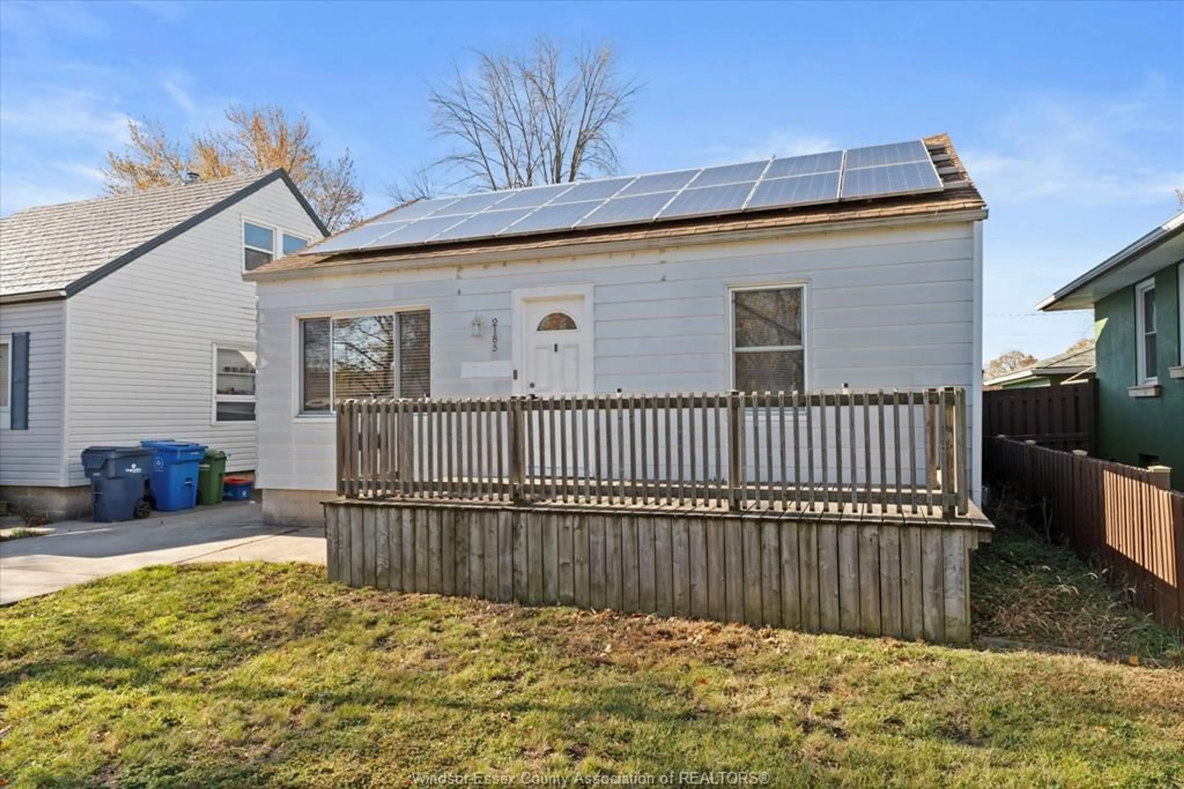 Unknown for 2185 PARENT Ave, Windsor Ontario N8W 2E2