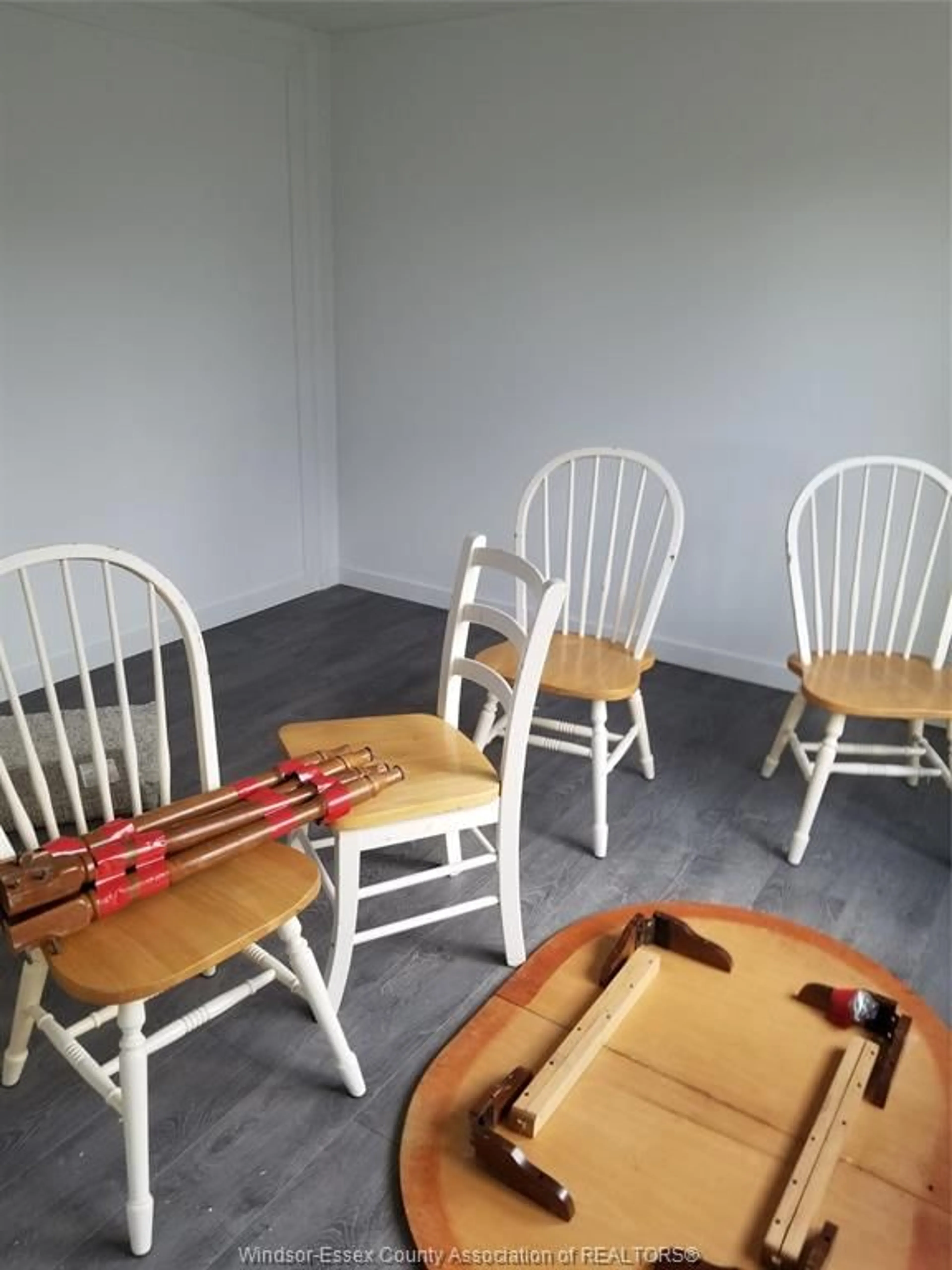 A pic of a room for 10390 SHENANDOAH, Windsor Ontario N8R 1B5