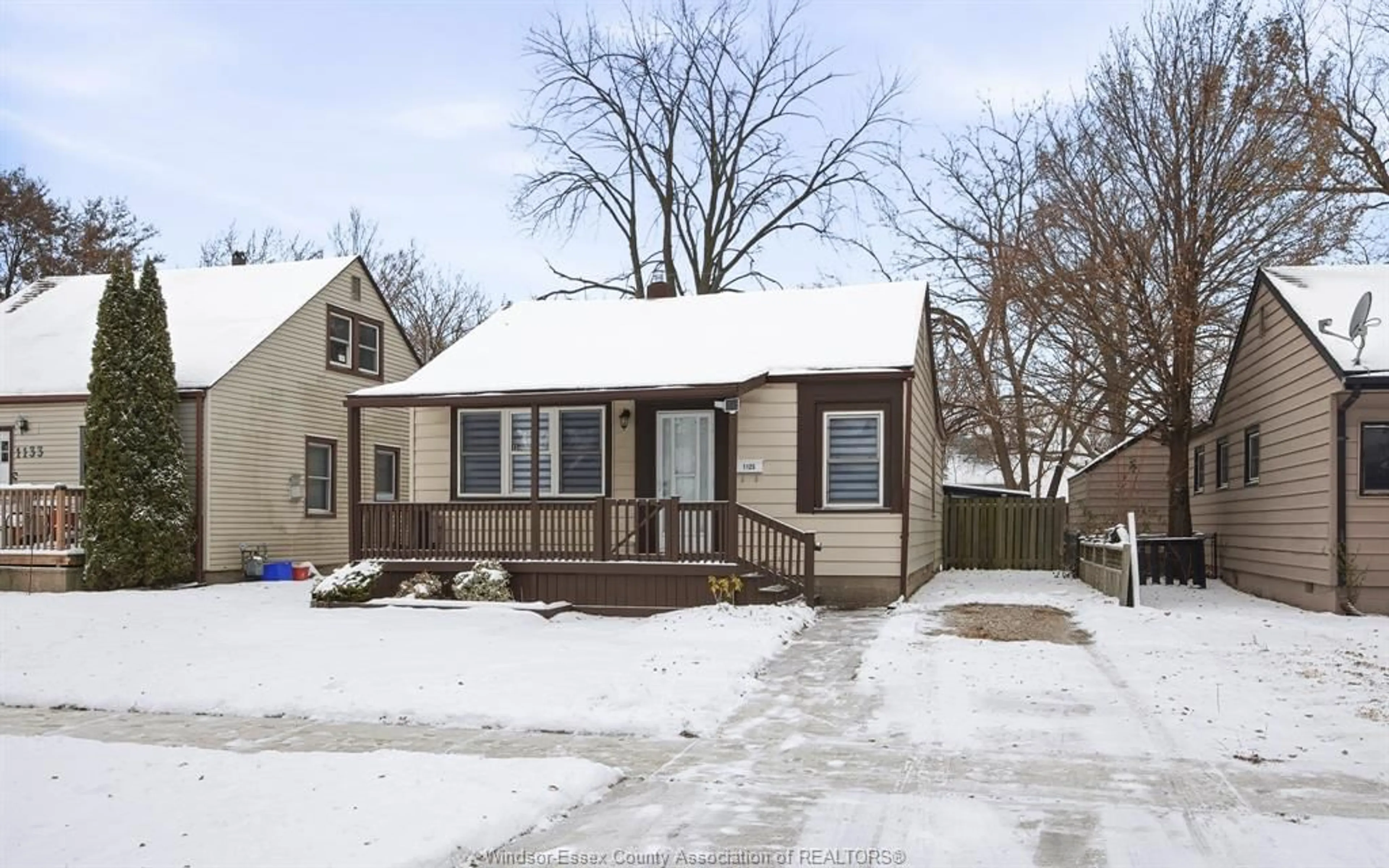 Unknown for 1125 LENA Ave, Windsor Ontario N9C 3K5