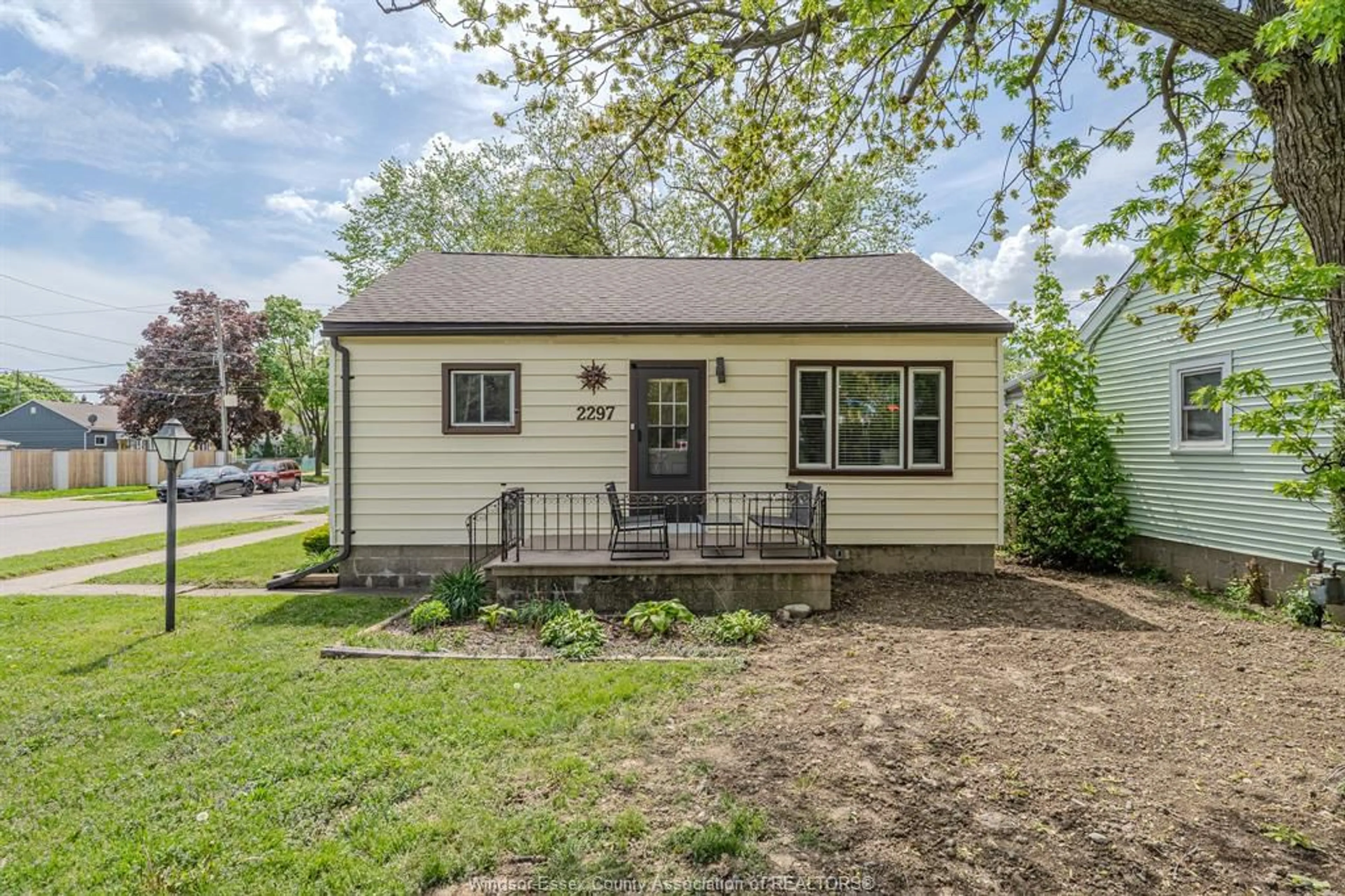 Home with vinyl exterior material, street for 2297 PARENT, Windsor Ontario N8W 2E4