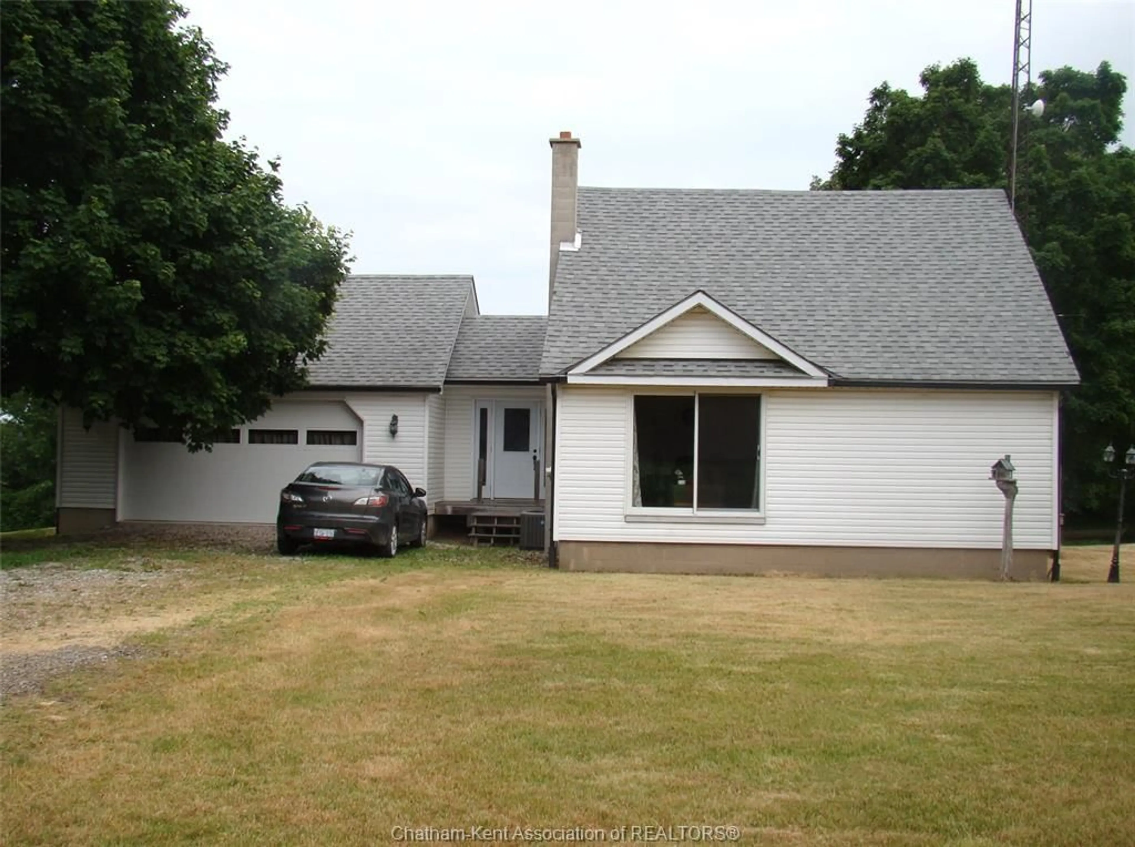 A pic from outside/outdoor area/front of a property/back of a property/a pic from drone, street for 7914 HAGGERTY Rd, Dawn-Euphemia Ontario N0P 1C0