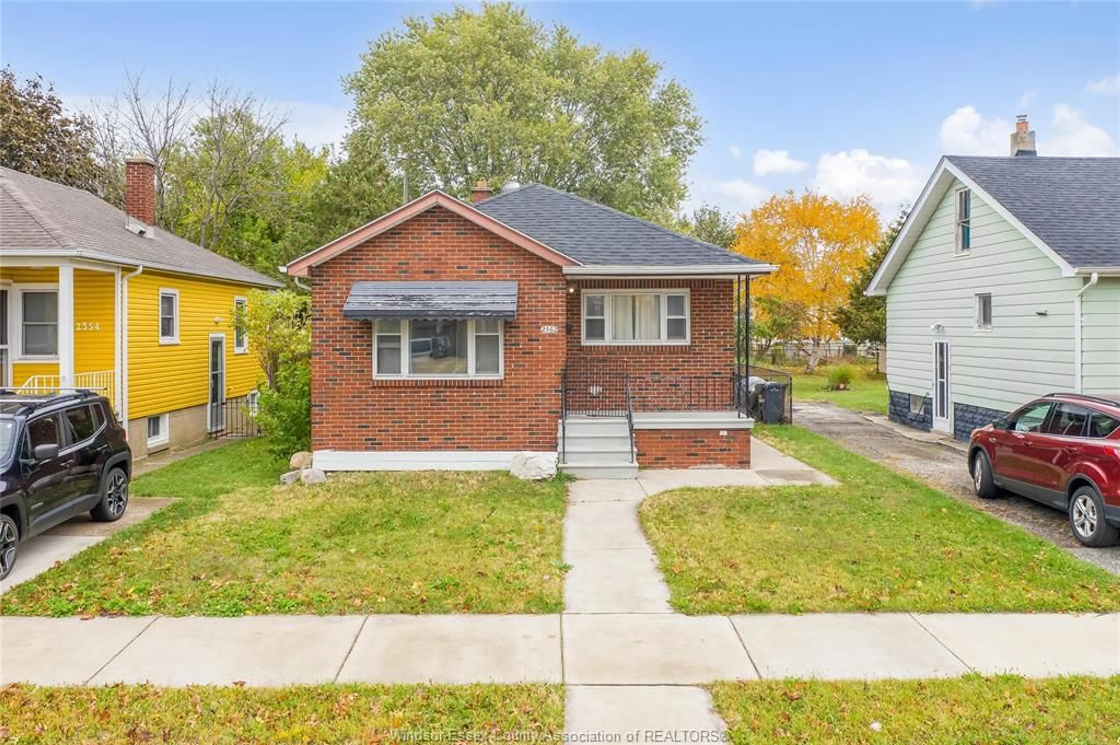 Home with brick exterior material, street for 2362 MERCER, Windsor Ontario N8X 3R3