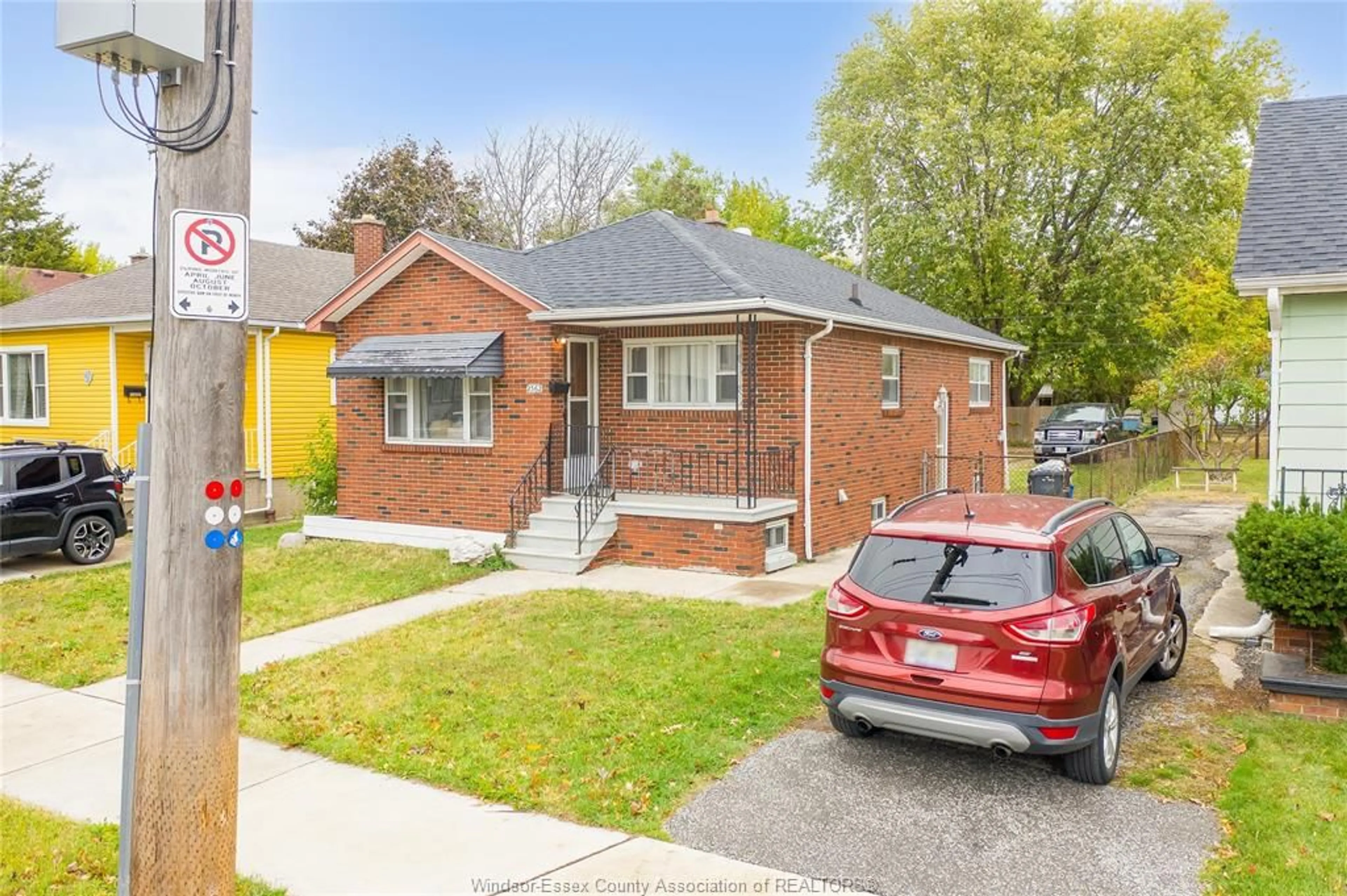 Home with brick exterior material, street for 2362 MERCER, Windsor Ontario N8X 3R3