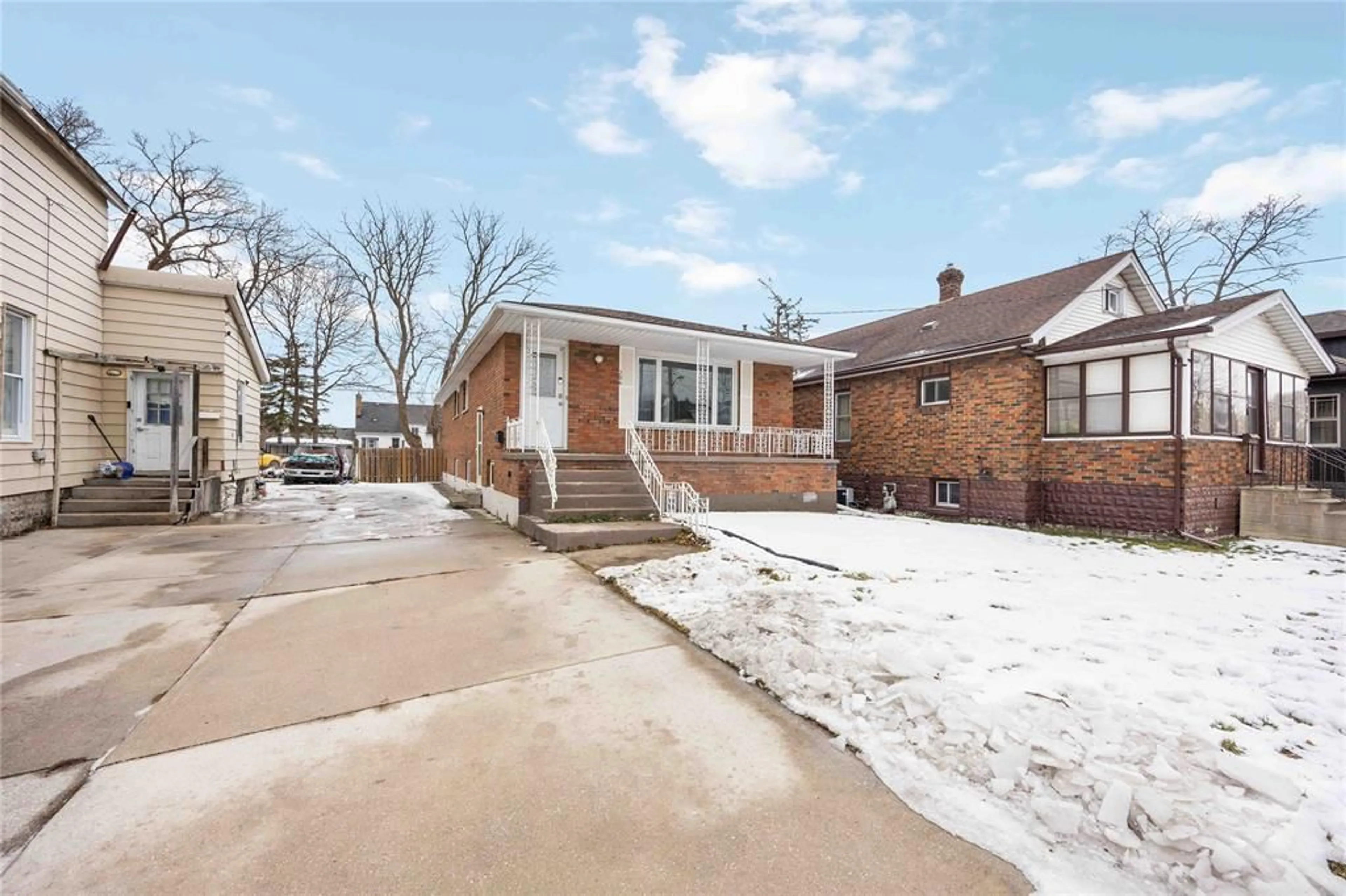 Home with brick exterior material, street for 204 MITTON St, Sarnia Ontario N7T 3C9