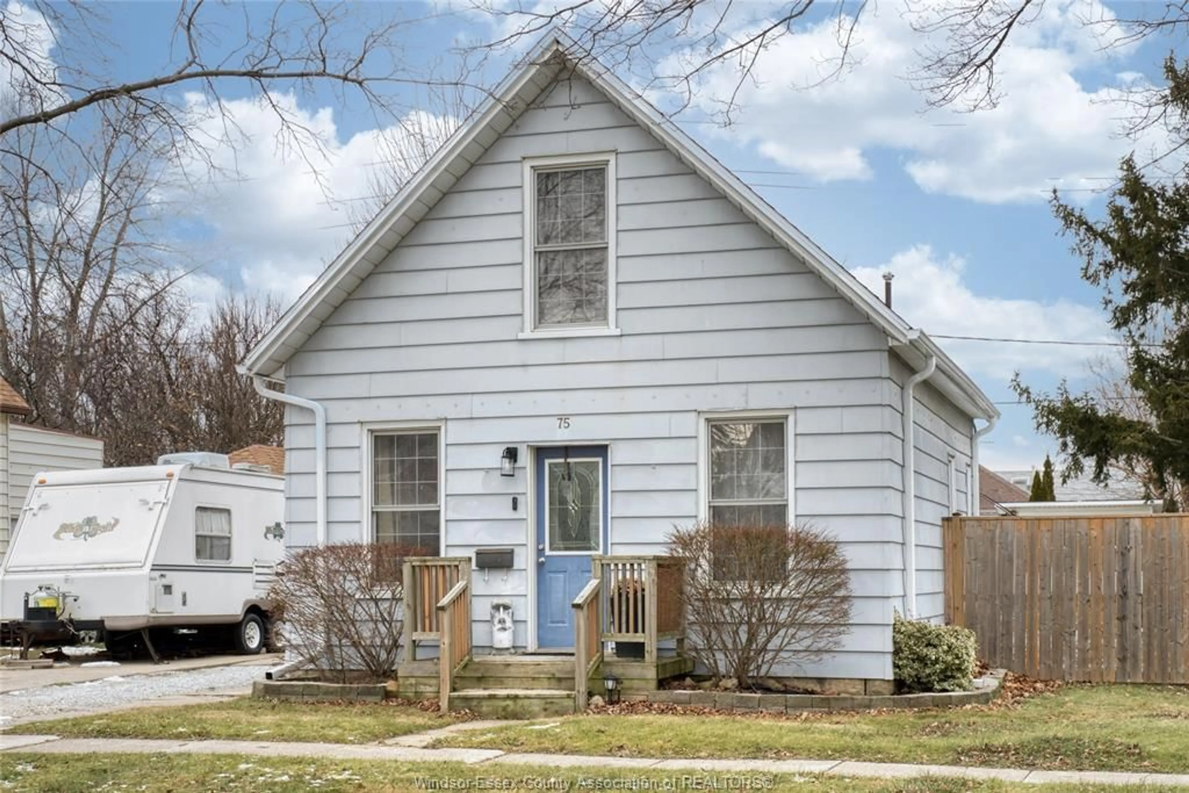 Home with vinyl exterior material, street for 75 ORANGE St, Leamington Ontario N8H 1P8