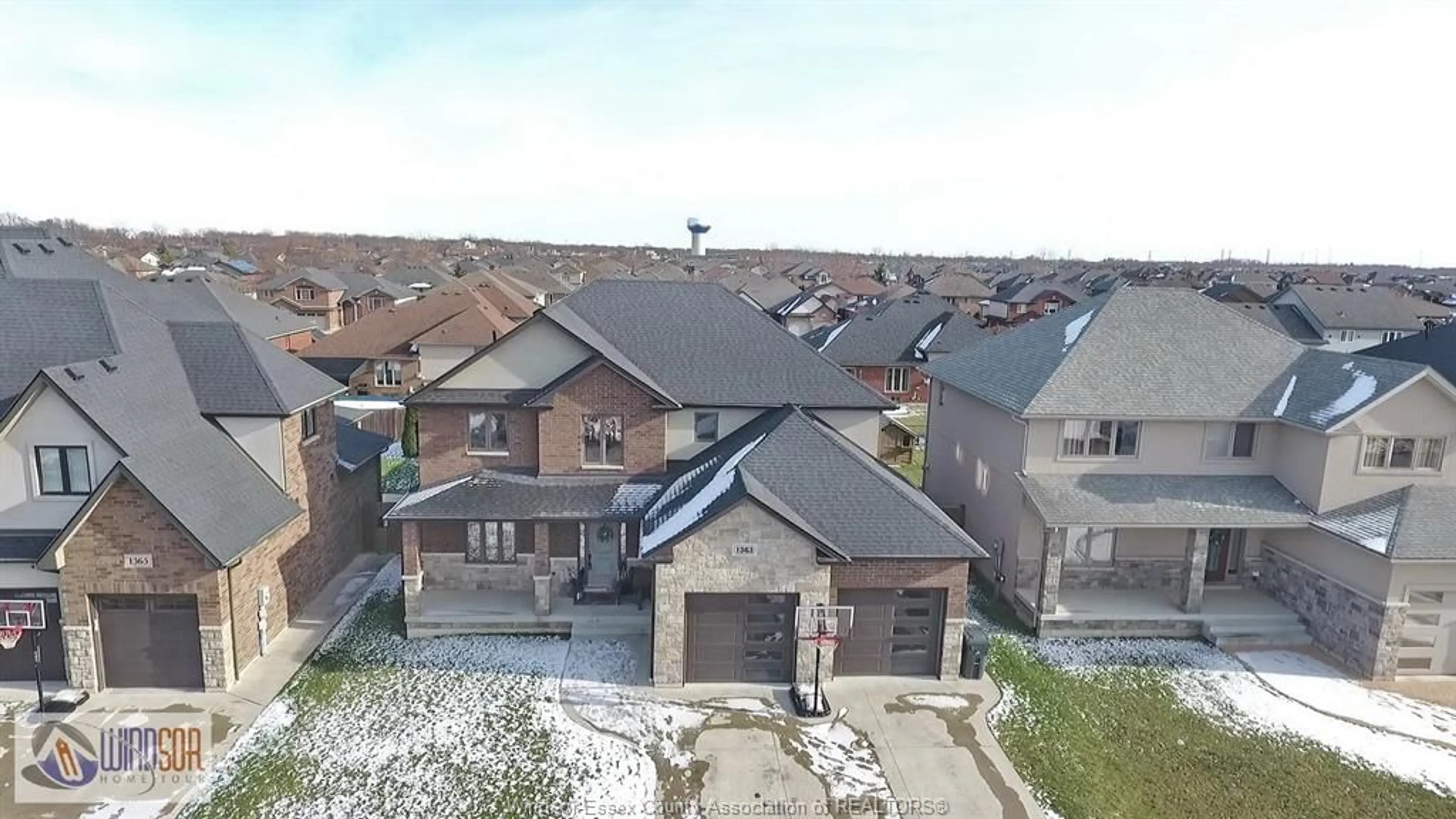 A pic from outside/outdoor area/front of a property/back of a property/a pic from drone, street for 1363 PASCAL Ave, Lakeshore Ontario N8L 0T6
