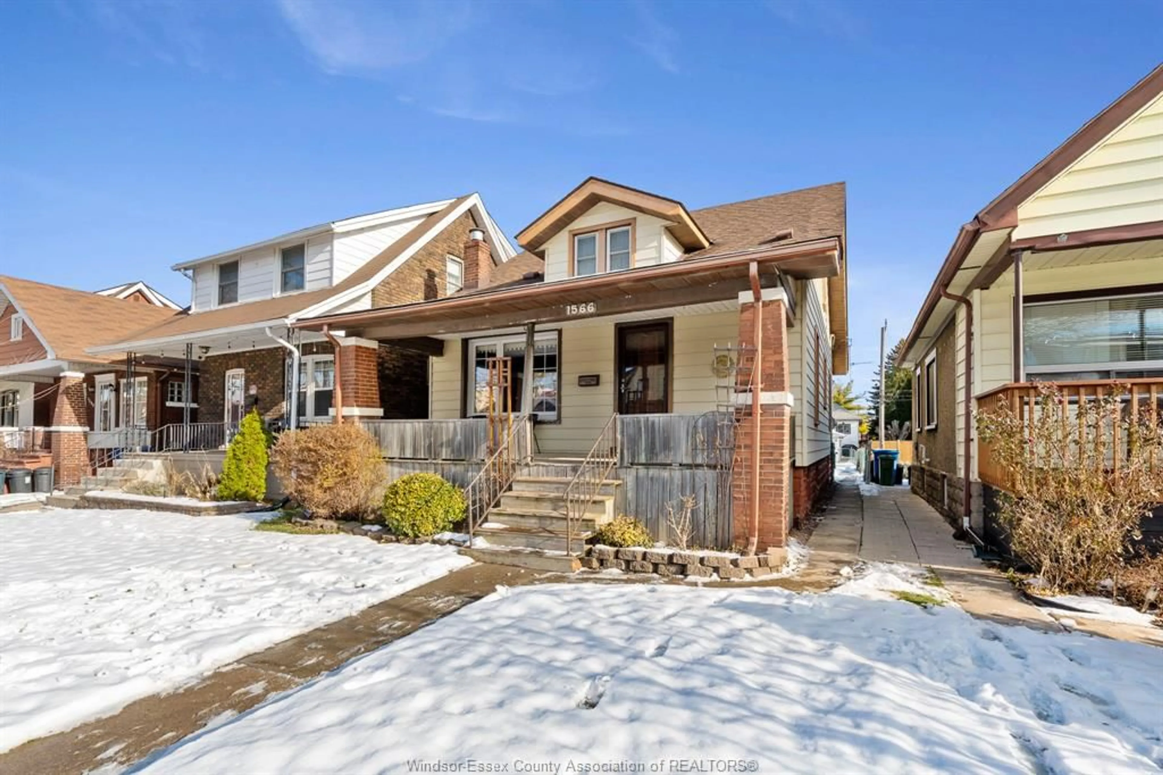 Home with brick exterior material, street for 1566 HALL Ave, Windsor Ontario N8X 4R7