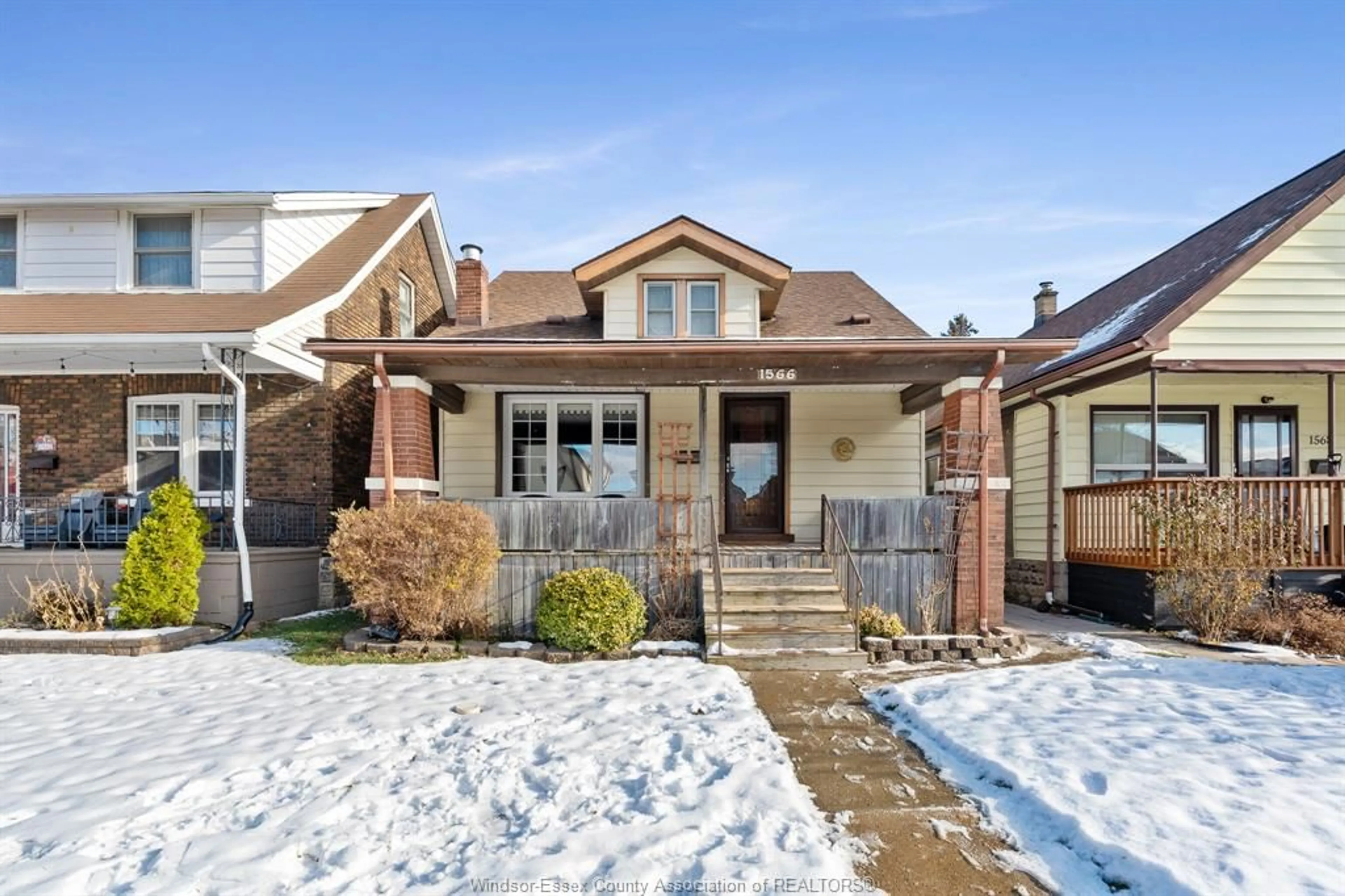 Home with brick exterior material, street for 1566 HALL Ave, Windsor Ontario N8X 4R7
