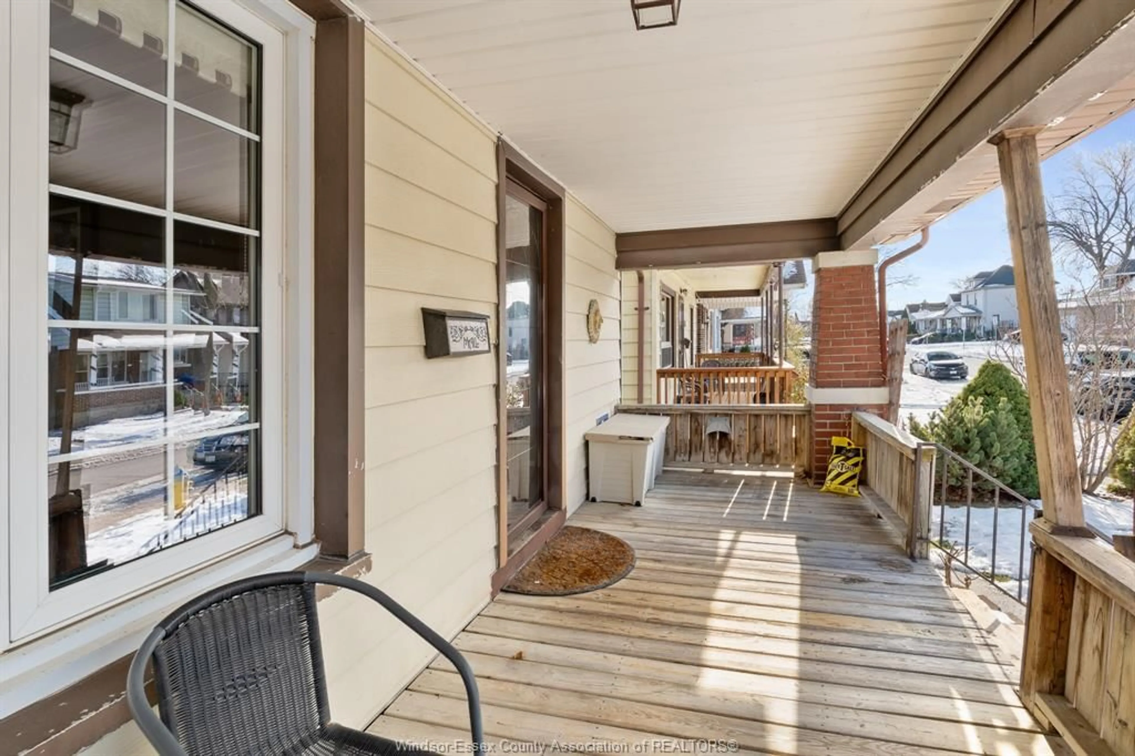 Patio, street for 1566 HALL Ave, Windsor Ontario N8X 4R7