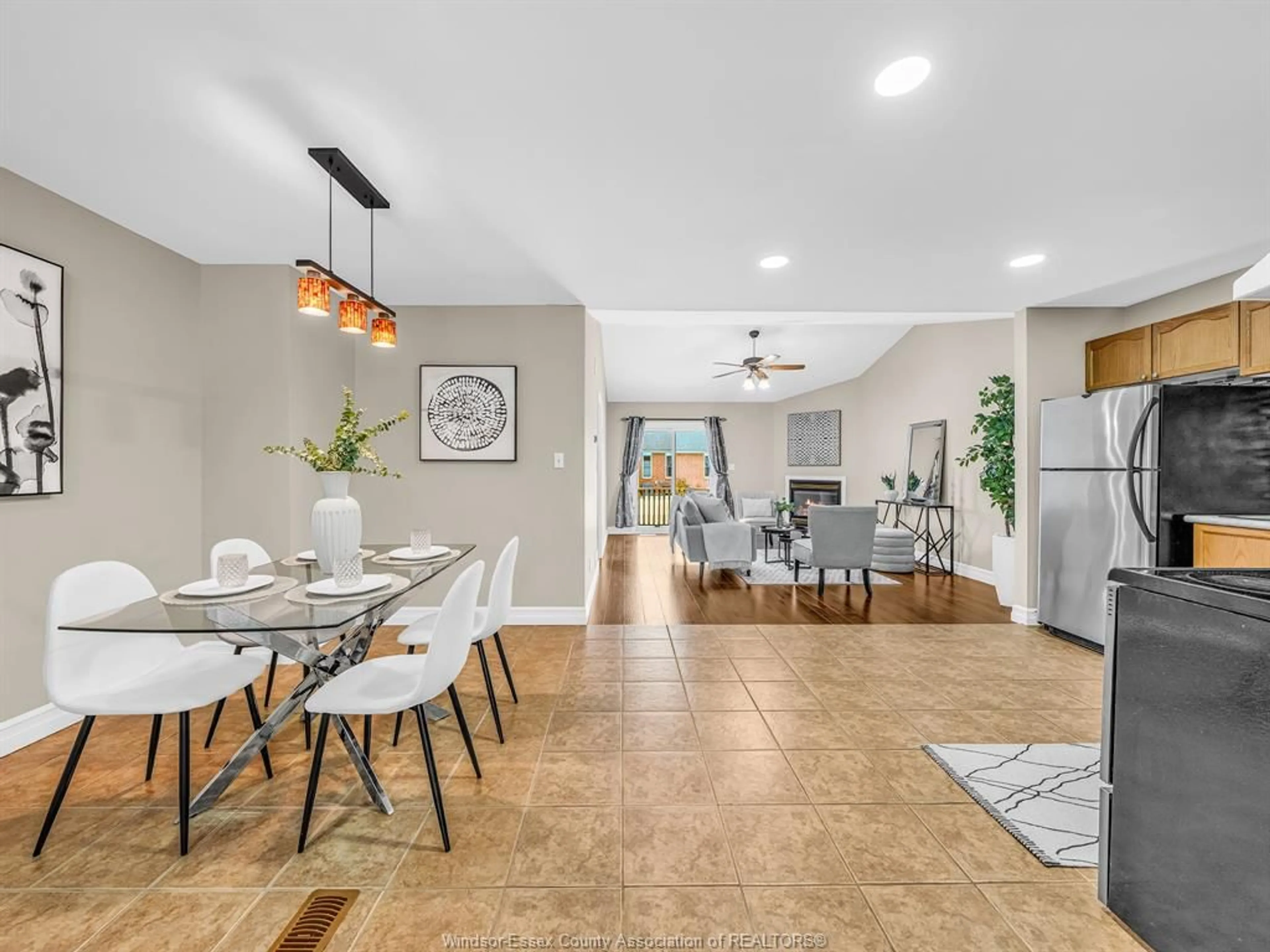 Open concept kitchen, ceramic/tile floor for 1875 Chateau, Windsor Ontario N8P 1M6