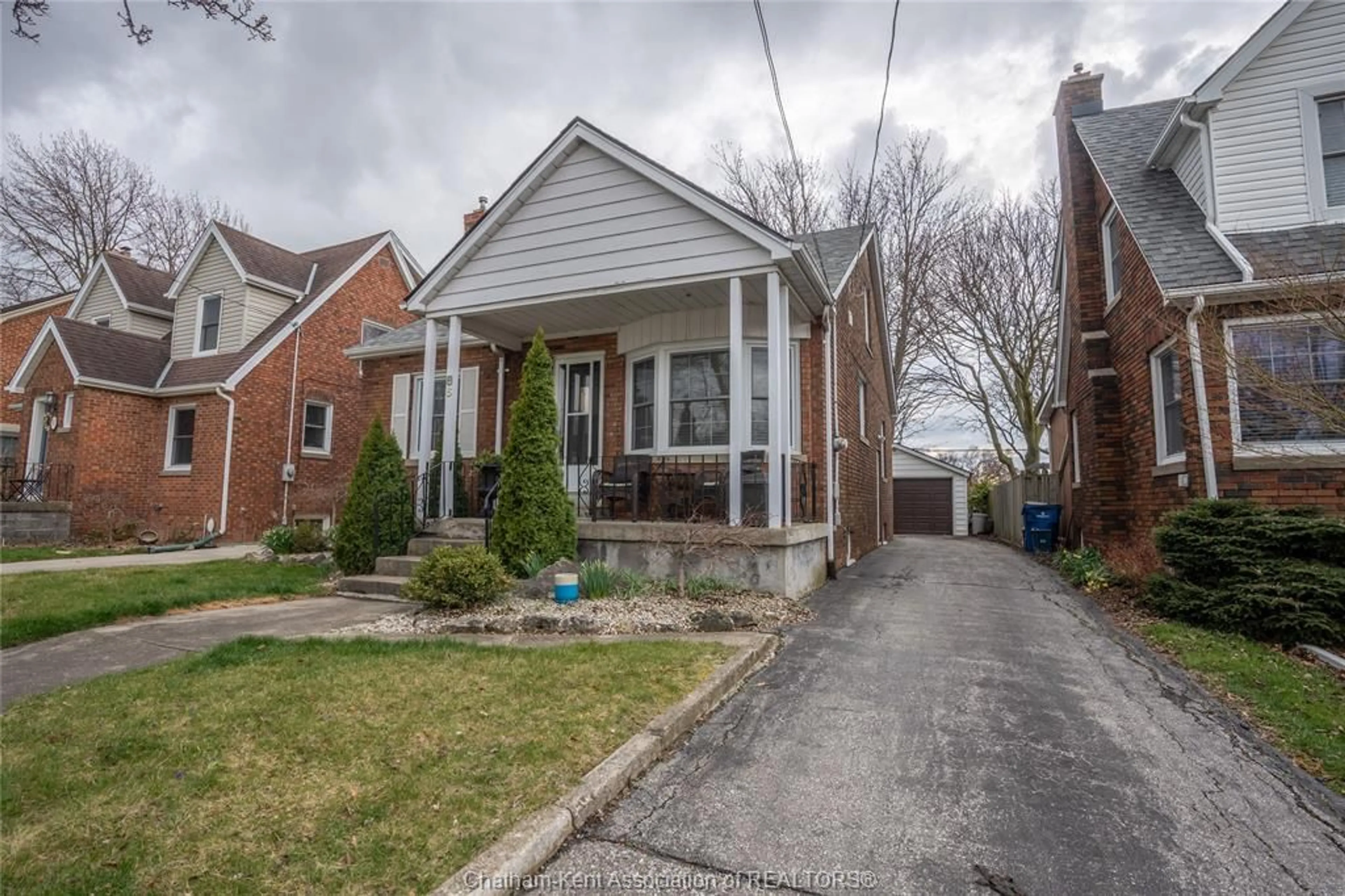 Home with brick exterior material, street for 86 Phyllis Ave, Chatham Ontario N7M 3C4