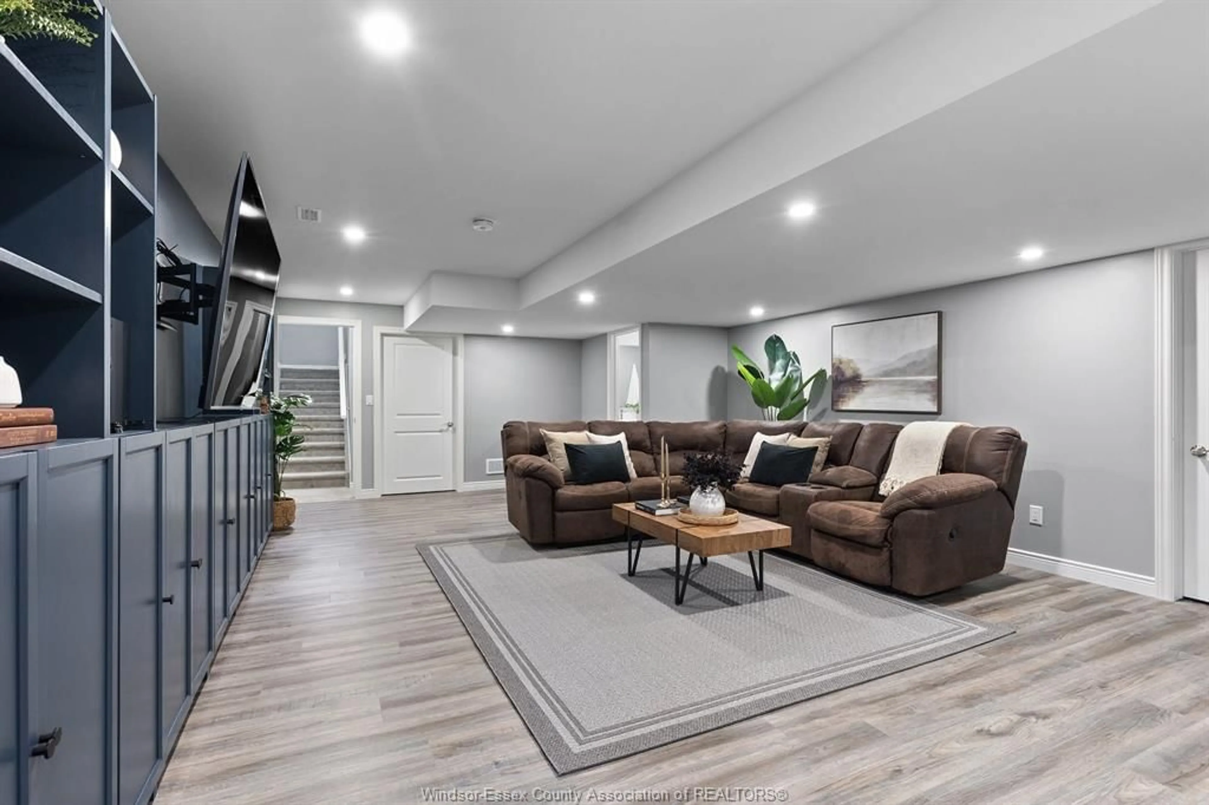 Living room with furniture, unknown for 159 MEADOWVIEW Ave, Amherstburg Ontario N9V 0E9