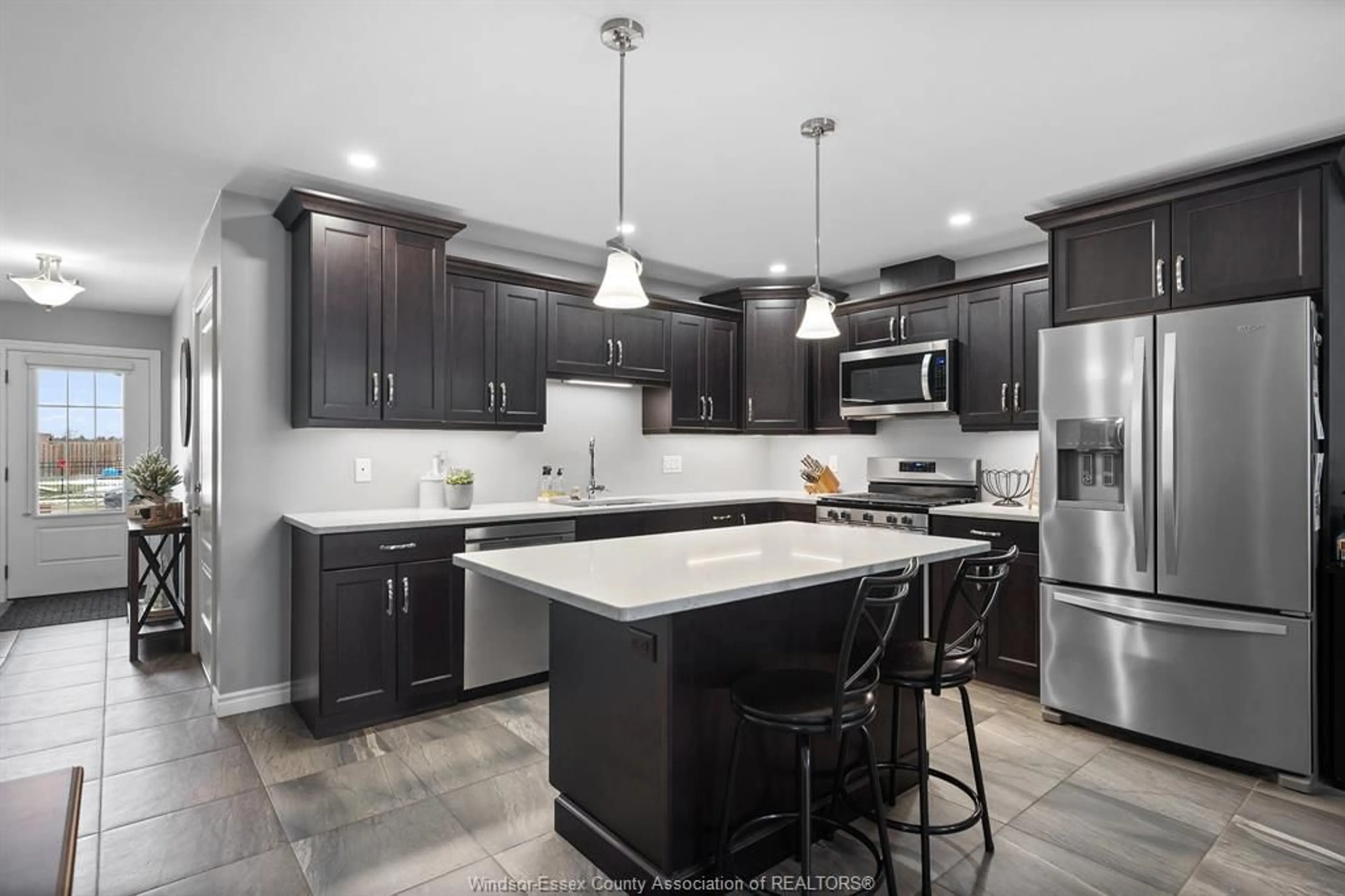 Contemporary kitchen, ceramic/tile floor for 159 MEADOWVIEW Ave, Amherstburg Ontario N9V 0E9