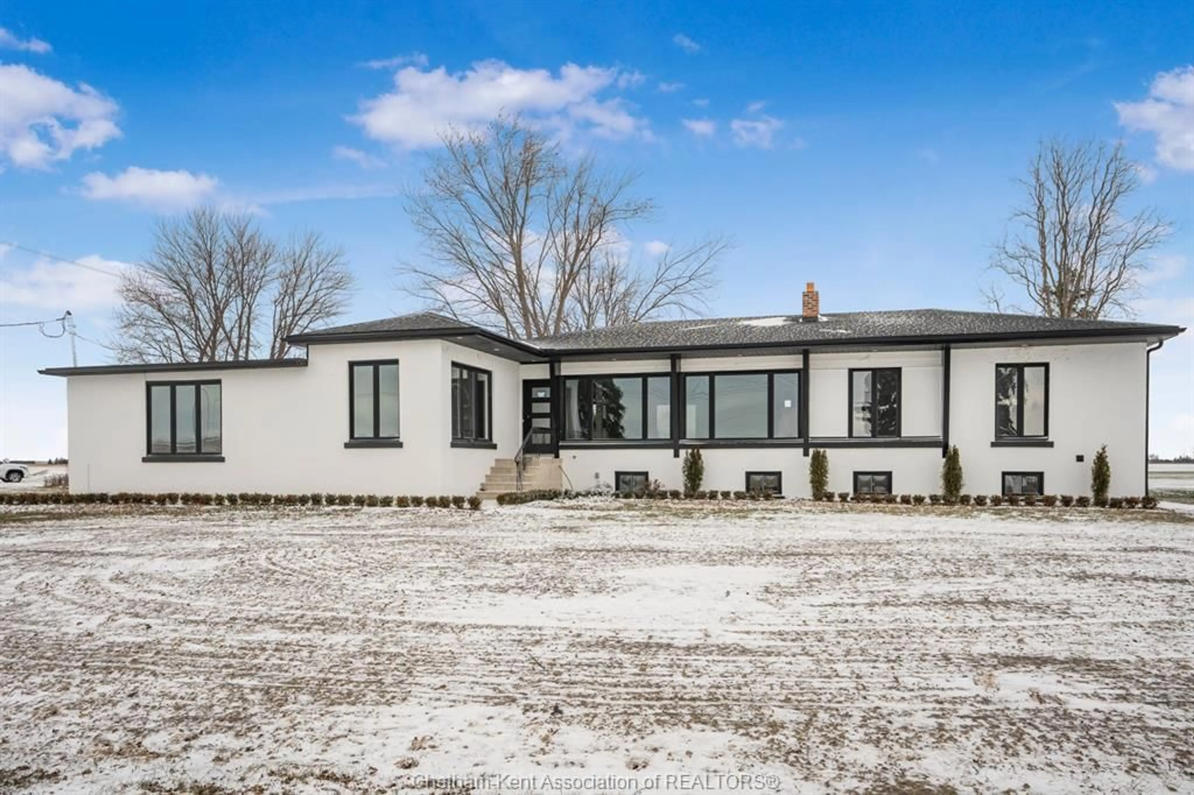 A pic from outside/outdoor area/front of a property/back of a property/a pic from drone, building for 6511 QUEENS Line, Raleigh Township Ontario N7M 5T1