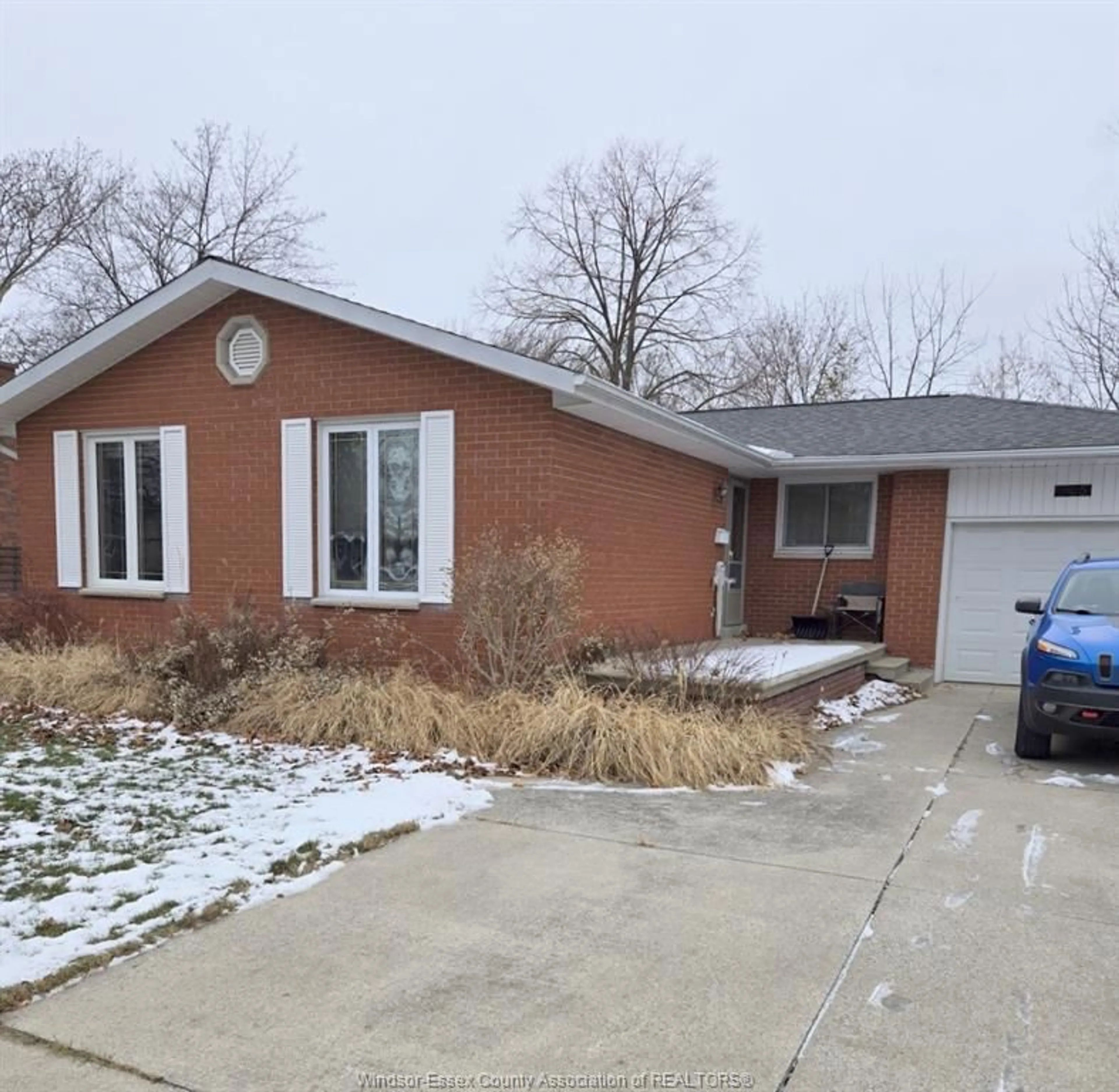 Home with brick exterior material, street for 285 BRIEN Ave, Essex Ontario N8M 2P7