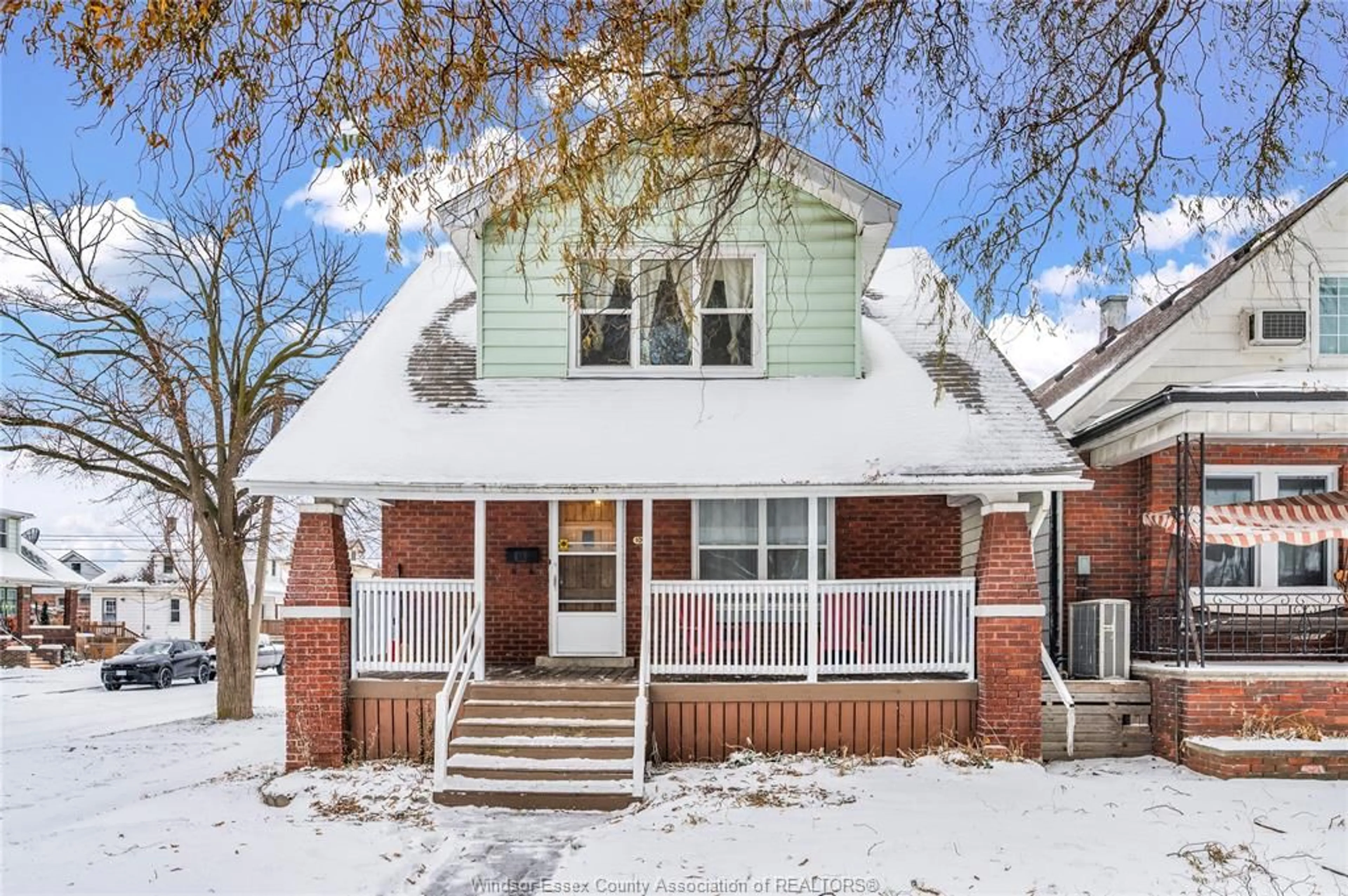 Home with brick exterior material, street for 1097 Moy Ave, Windsor Ontario N9A 2P2