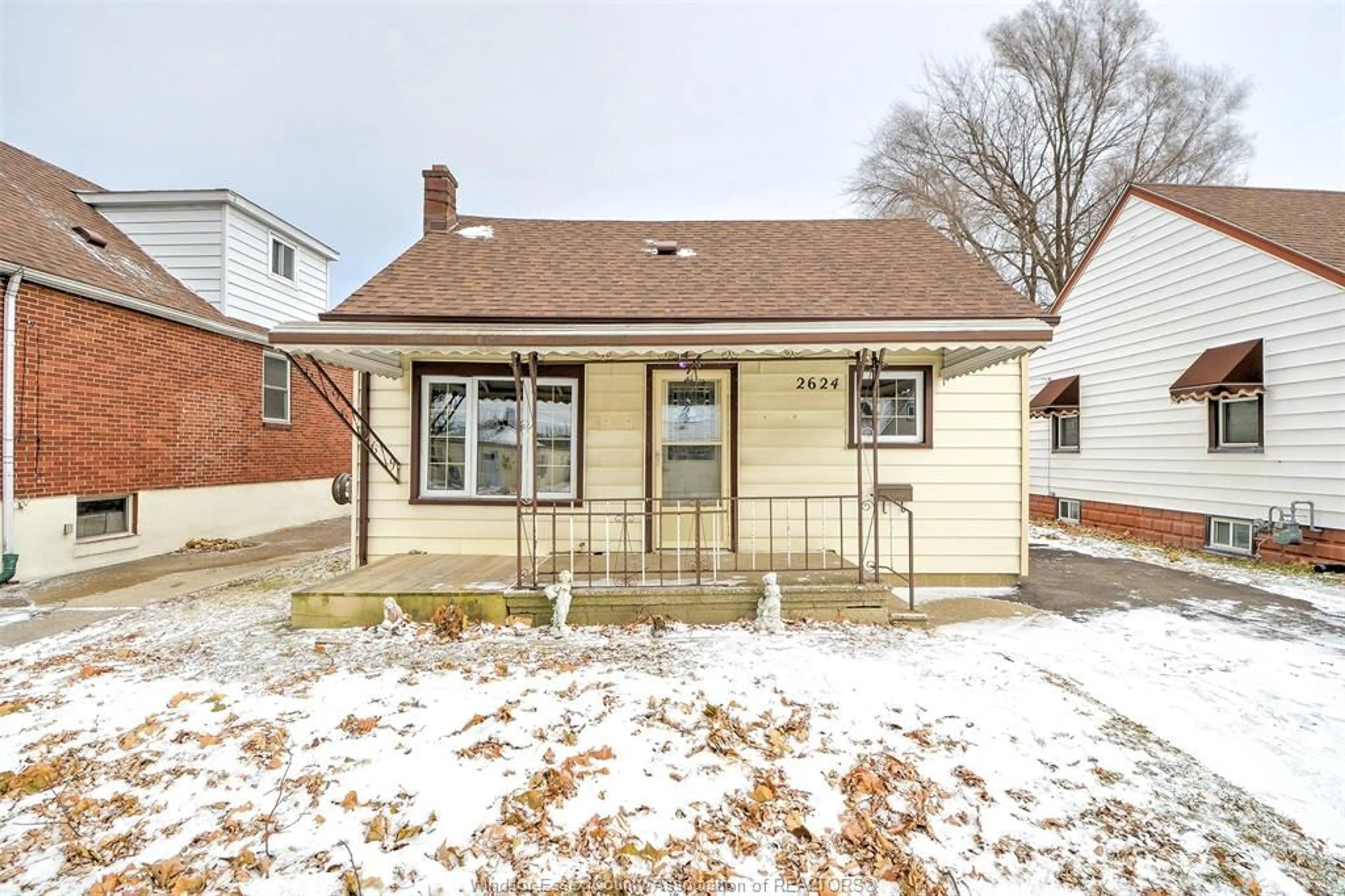 Unknown for 2624 ALEXIS, Windsor Ontario N8W 3Z9