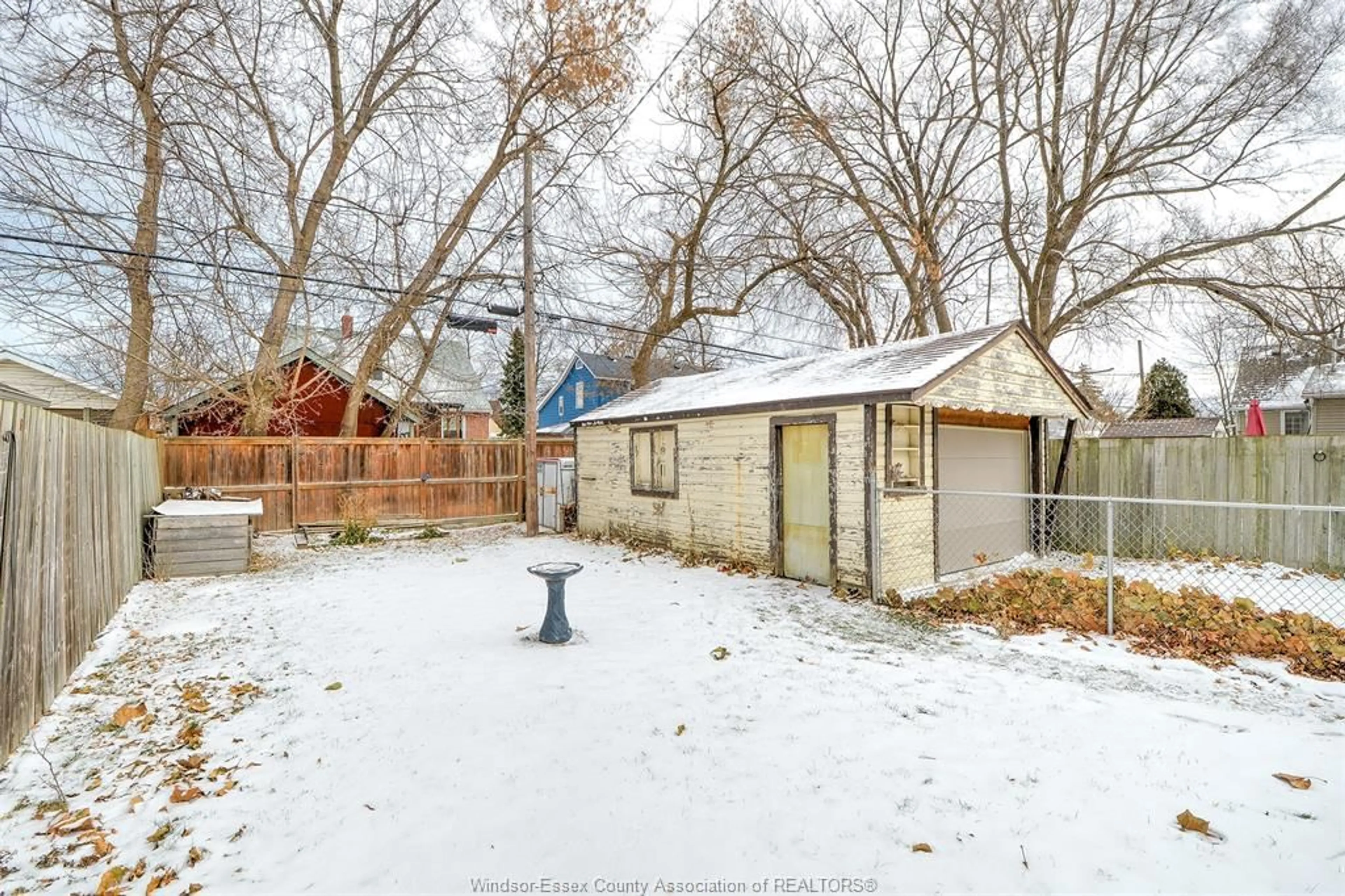 Unknown for 2624 ALEXIS, Windsor Ontario N8W 3Z9