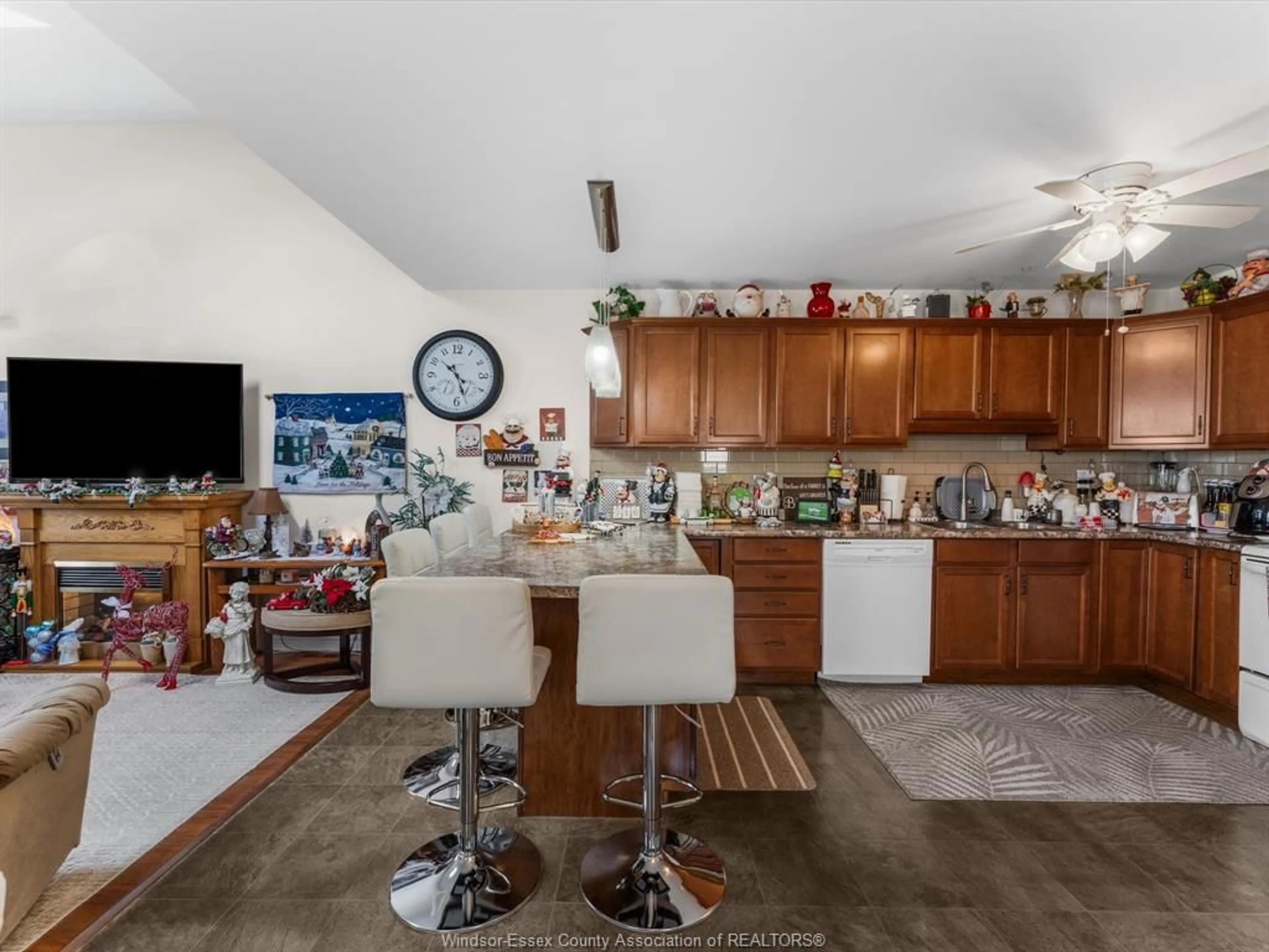 Open concept kitchen, unknown for 3652 STEPHANIE Crt, Windsor Ontario N8W 5G5