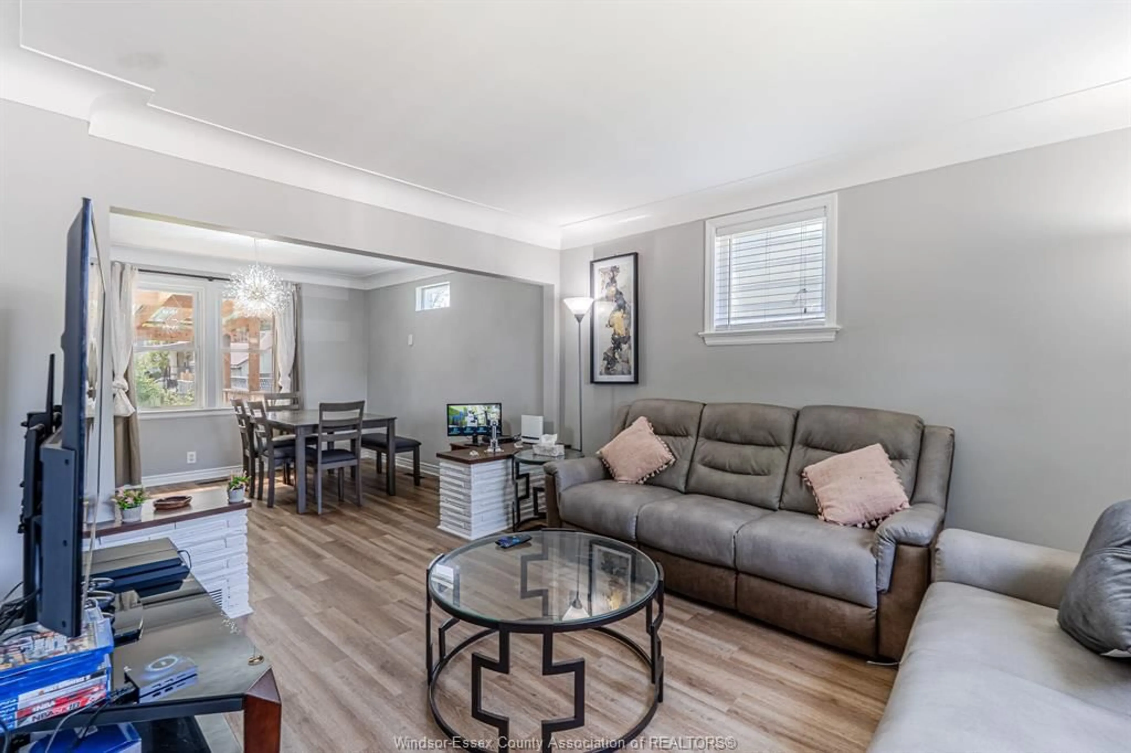 Living room with furniture, wood/laminate floor for 2367 MEIGHEN, Windsor Ontario N8W 4B8