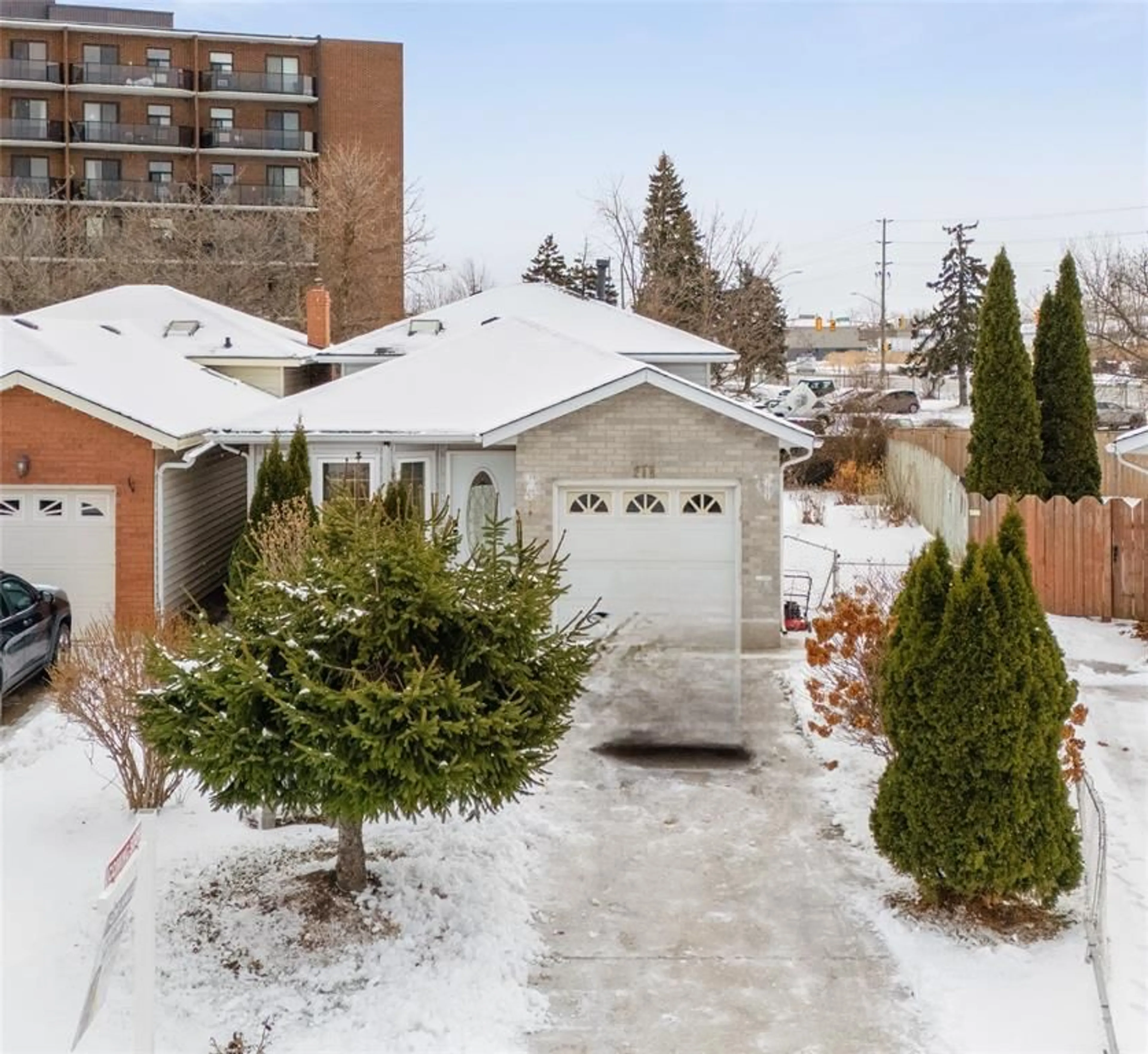 Unknown for 218 Oakburne Pl, Sarnia Ontario N7S 4X3