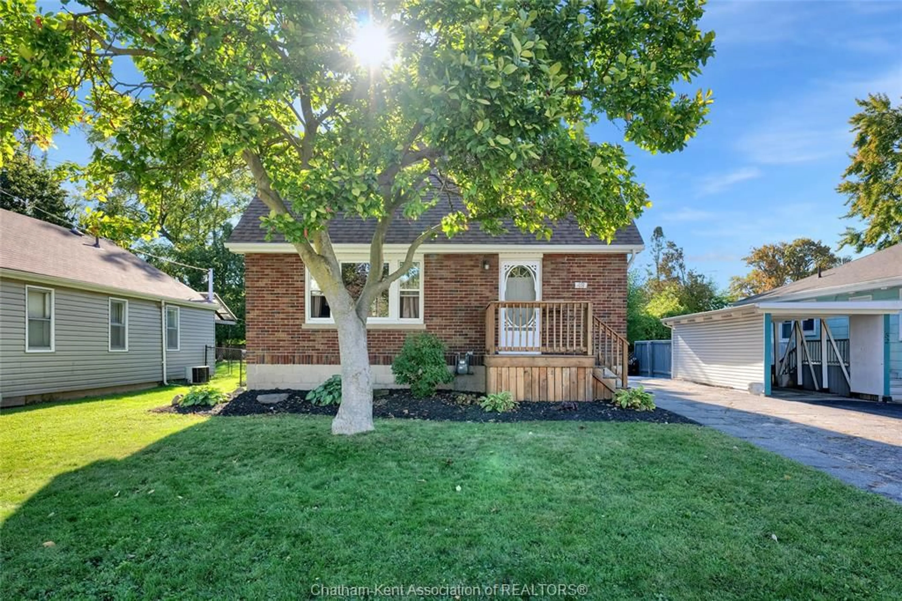 Home with brick exterior material, street for 48 Cornhill St, Chatham Ontario N7L 1M7
