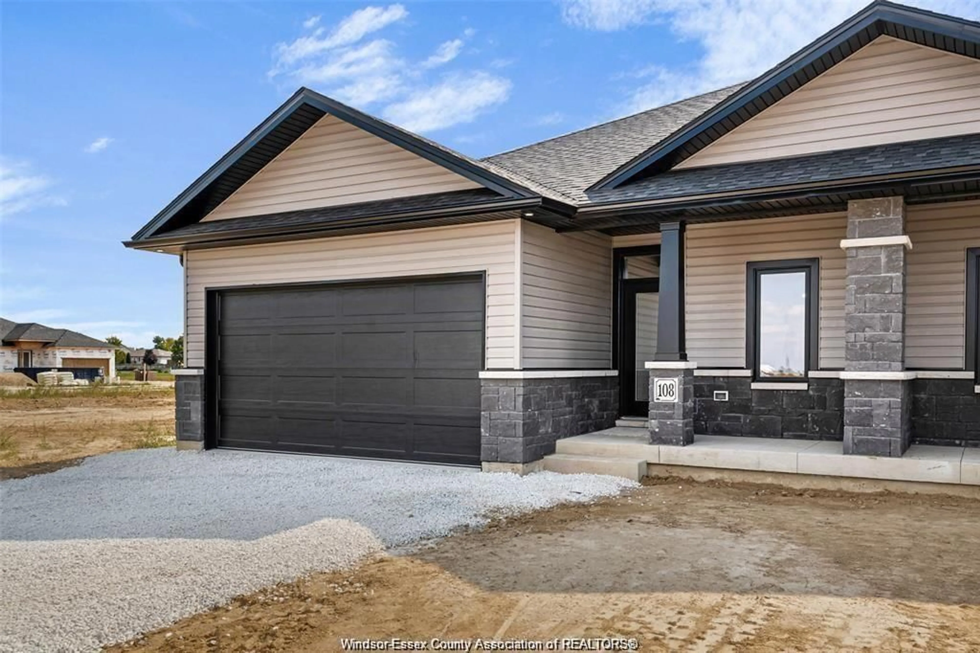 Home with brick exterior material, street for 121 BRIGHTON Pl, Chatham Ontario N7L 0G7