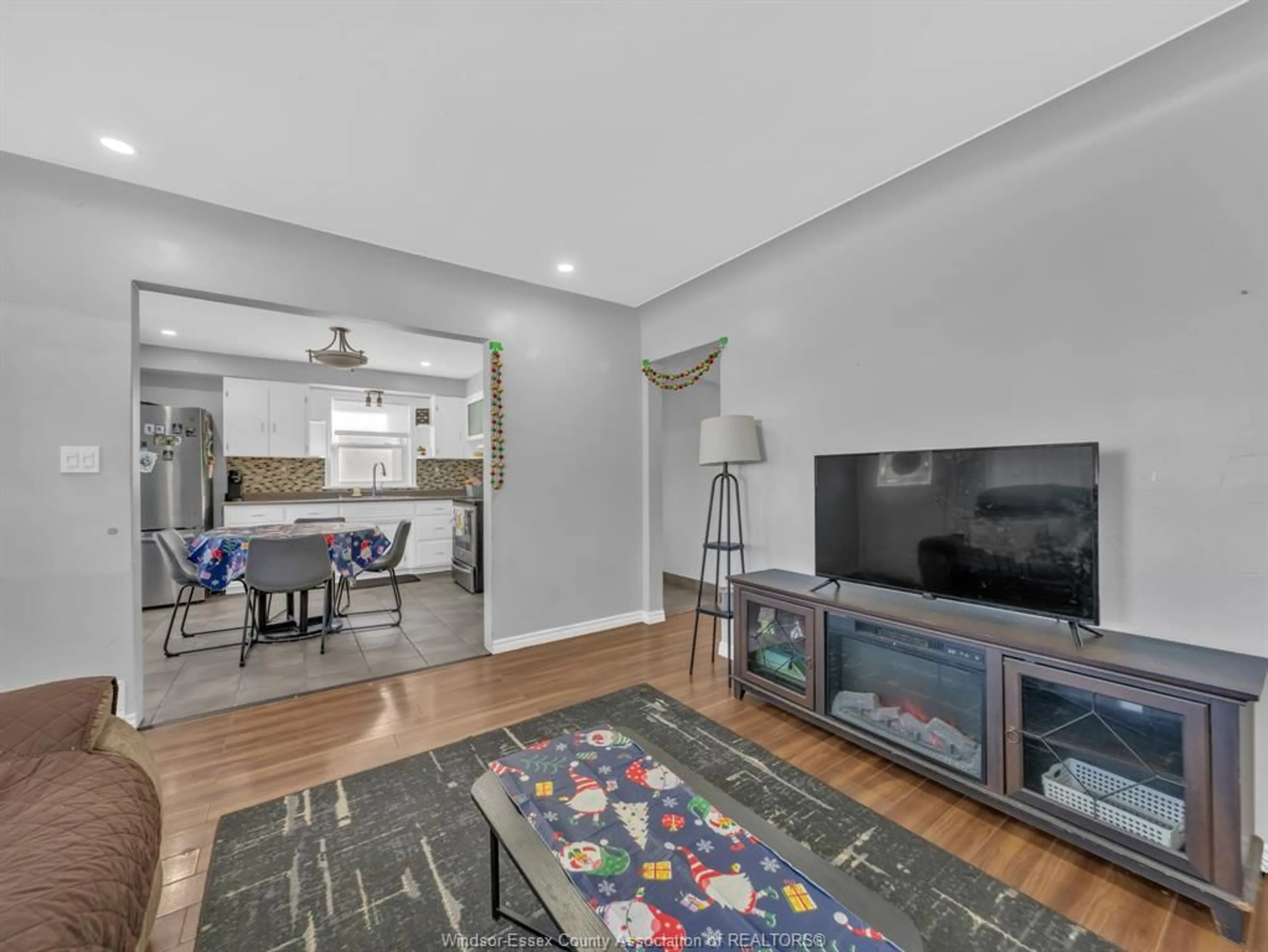 Living room with furniture, unknown for 2479 MEIGHEN, Windsor Ontario N8W 4C2